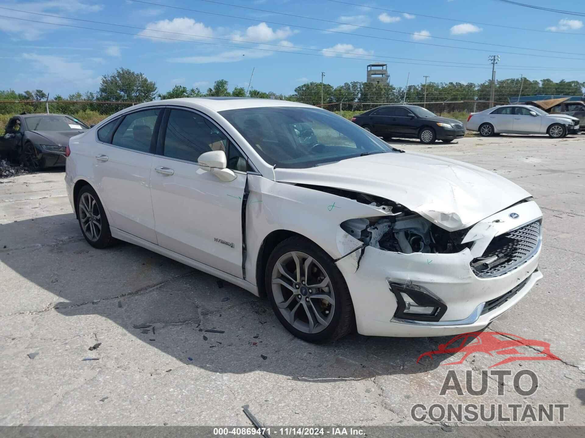FORD FUSION HYBRID 2019 - 3FA6P0RU2KR273560