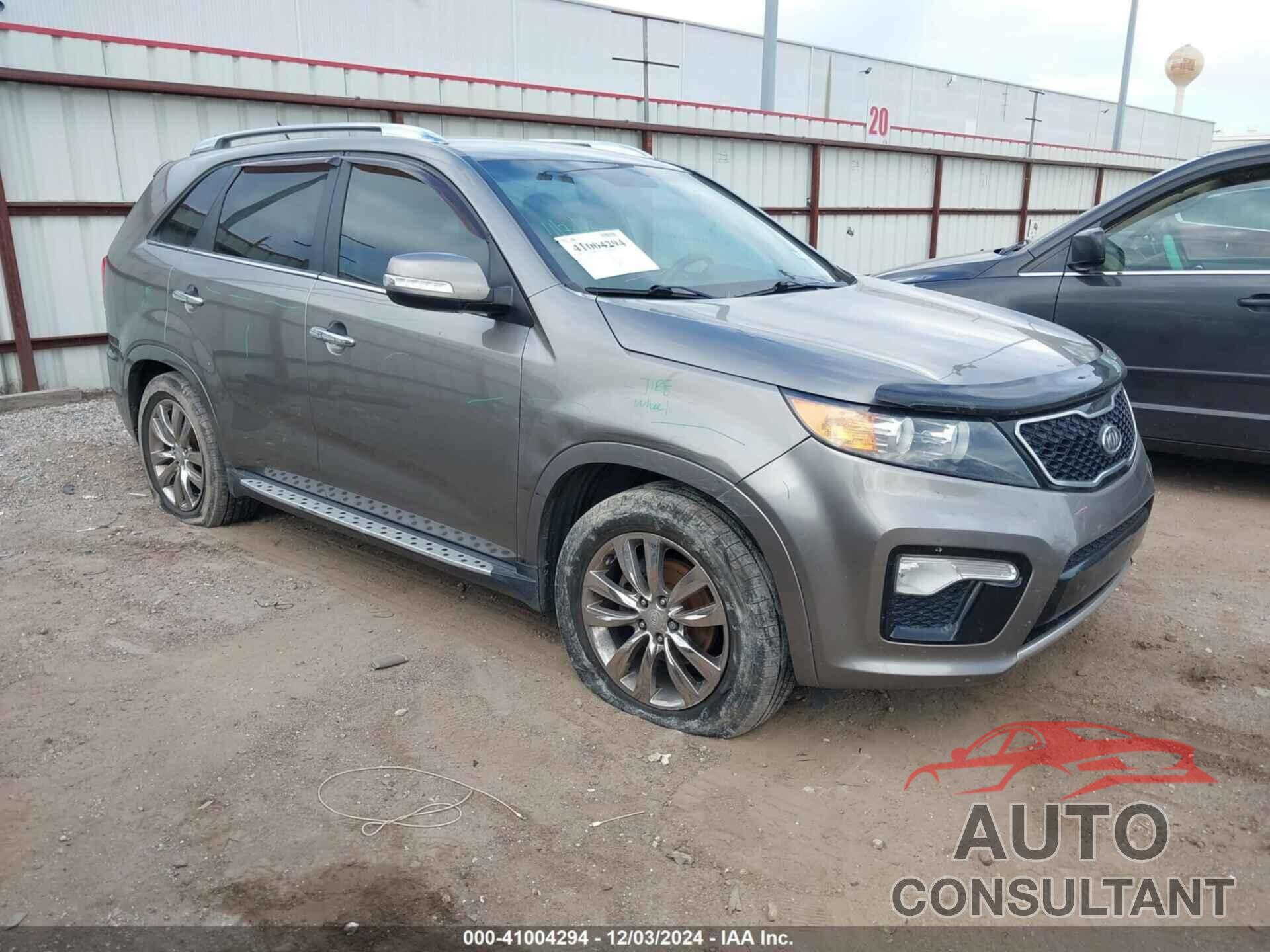 KIA SORENTO 2012 - 5XYKW4A28CG234724