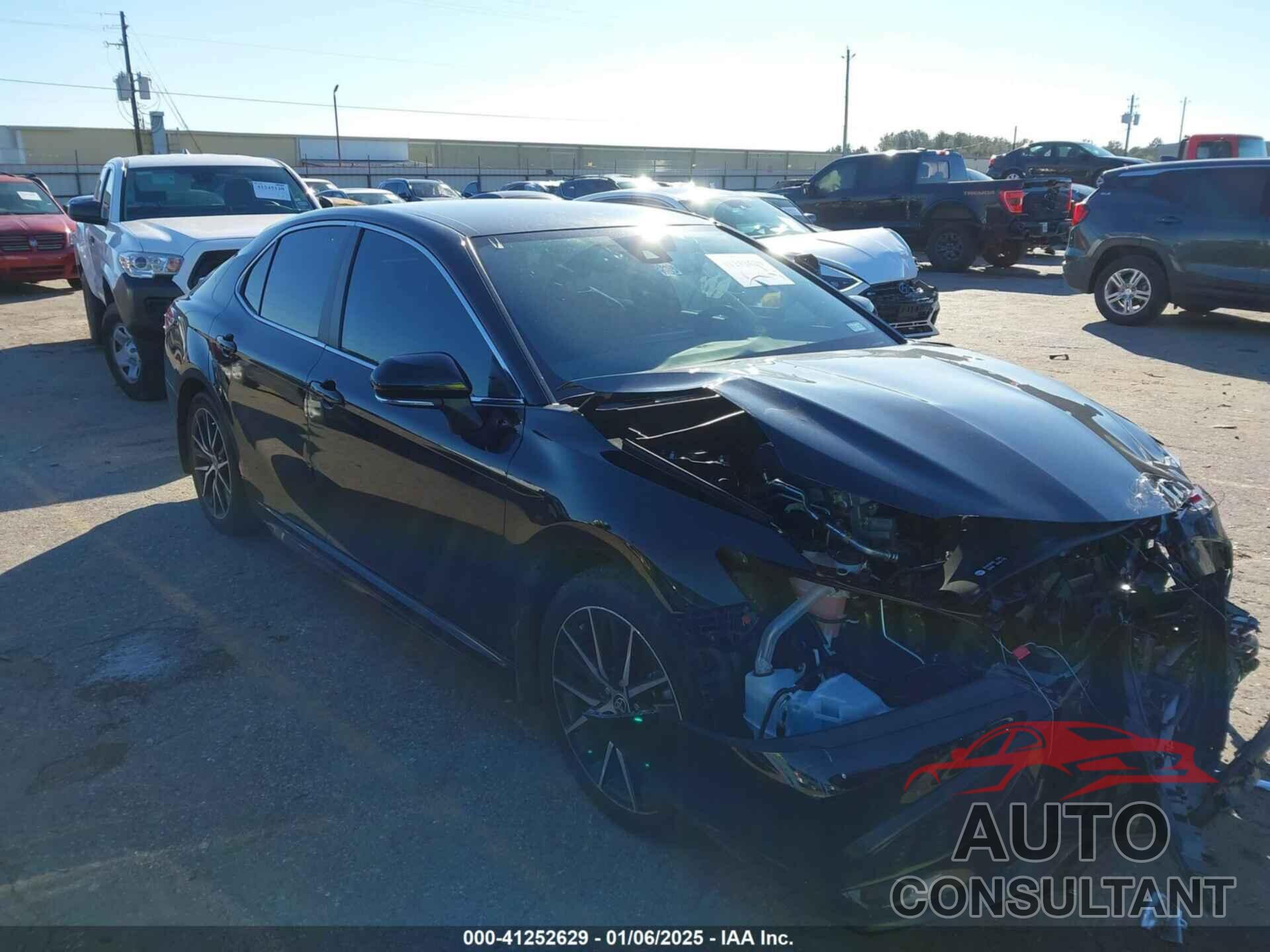 TOYOTA CAMRY 2023 - 4T1G11AKXPU768567