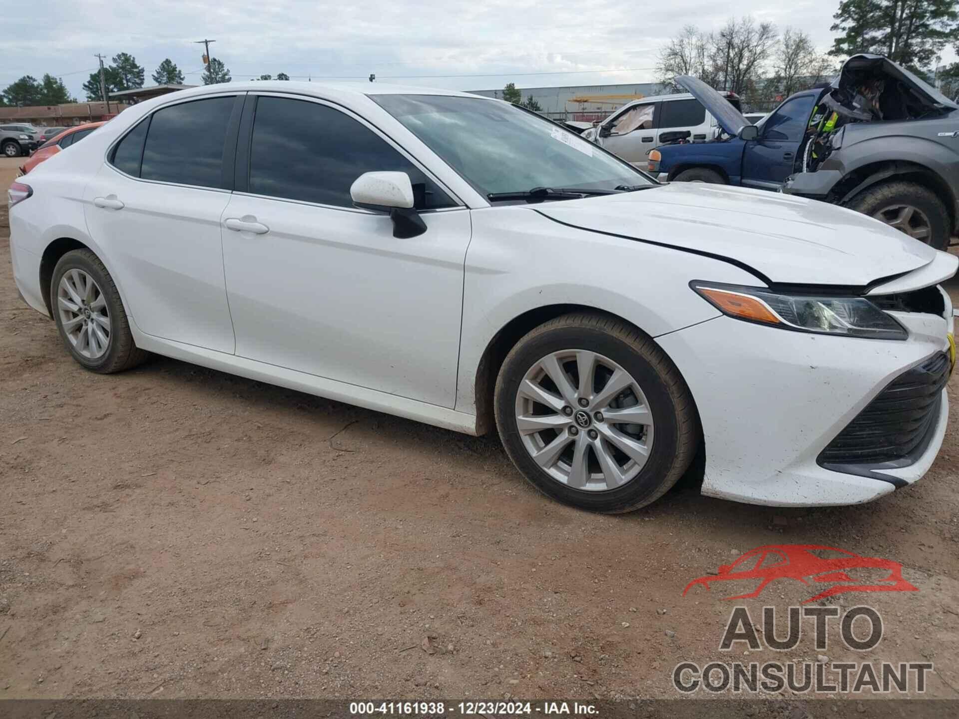 TOYOTA CAMRY 2018 - 4T1B11HK7JU058307