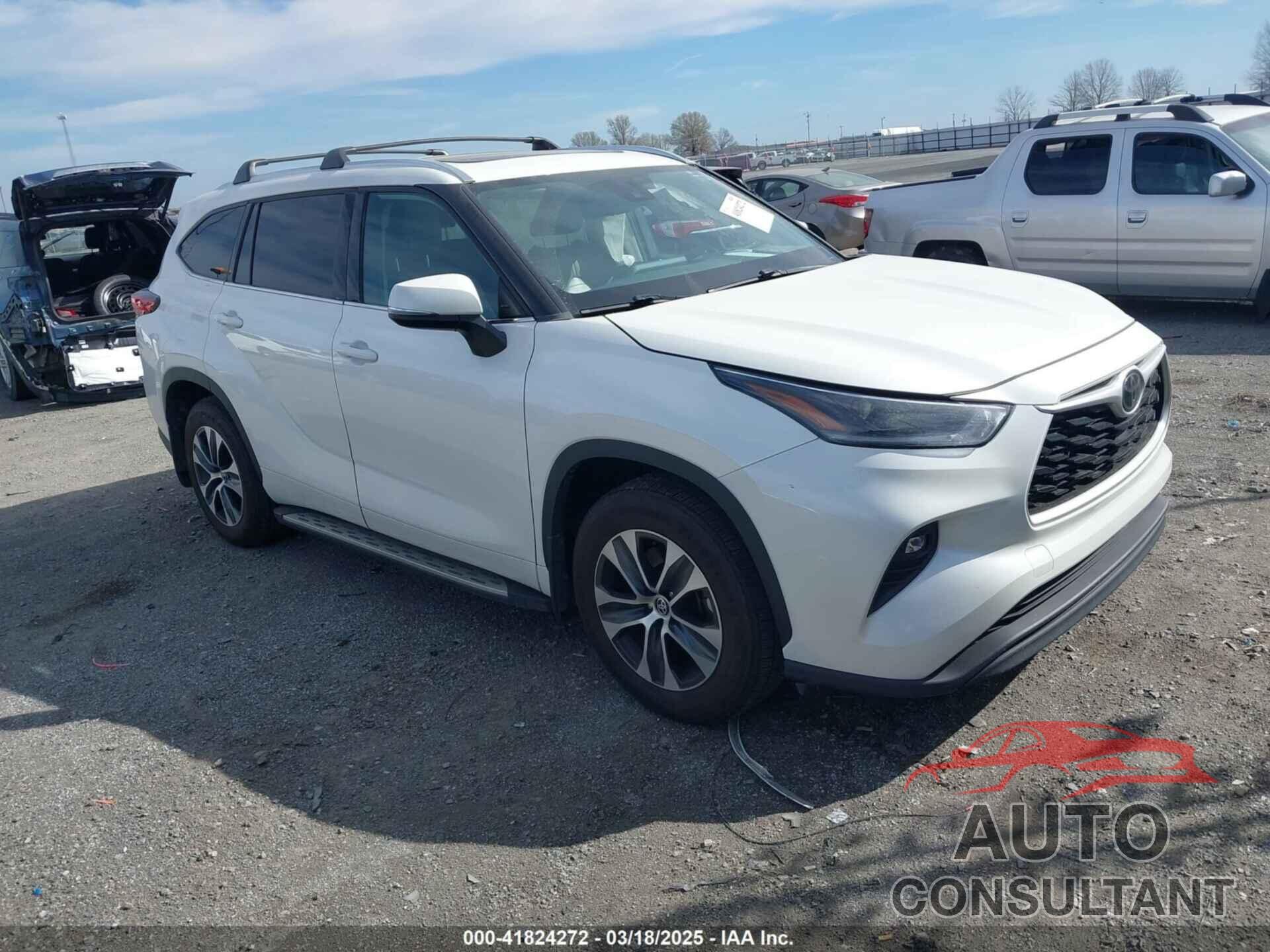 TOYOTA HIGHLANDER 2021 - 5TDGZRBH8MS140196