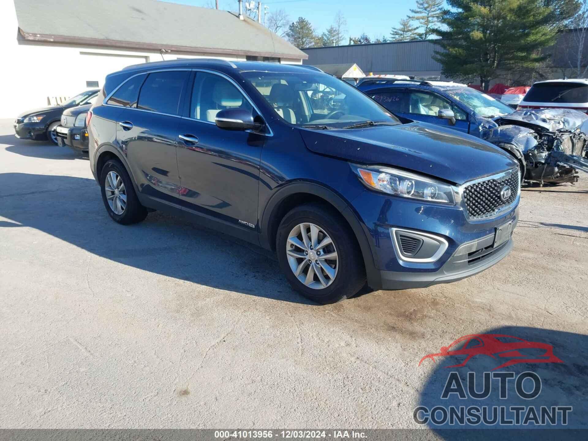 KIA SORENTO 2017 - 5XYPGDA55HG322327