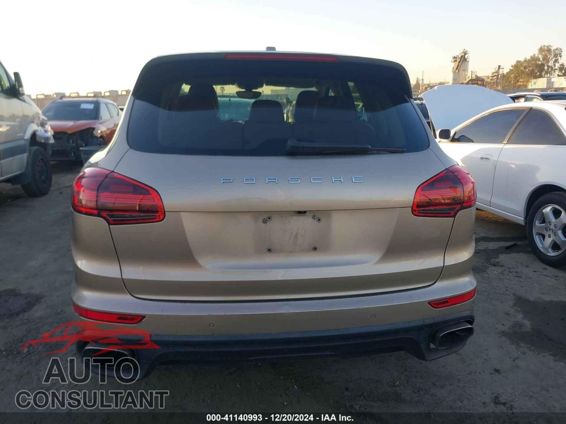 PORSCHE CAYENNE 2016 - WP1AA2A2XGLA03542