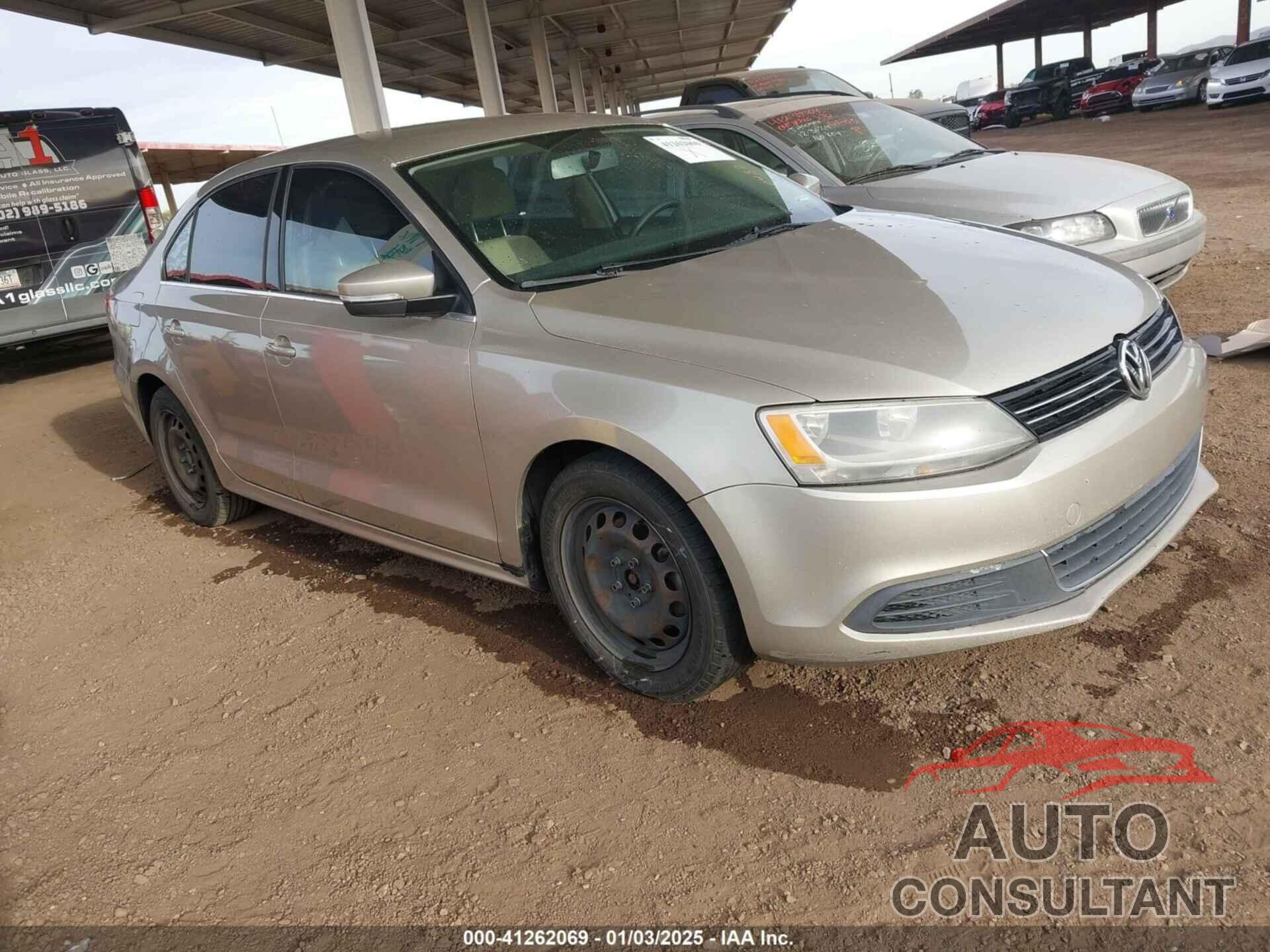 VOLKSWAGEN JETTA 2013 - 3VWDP7AJ7DM210432