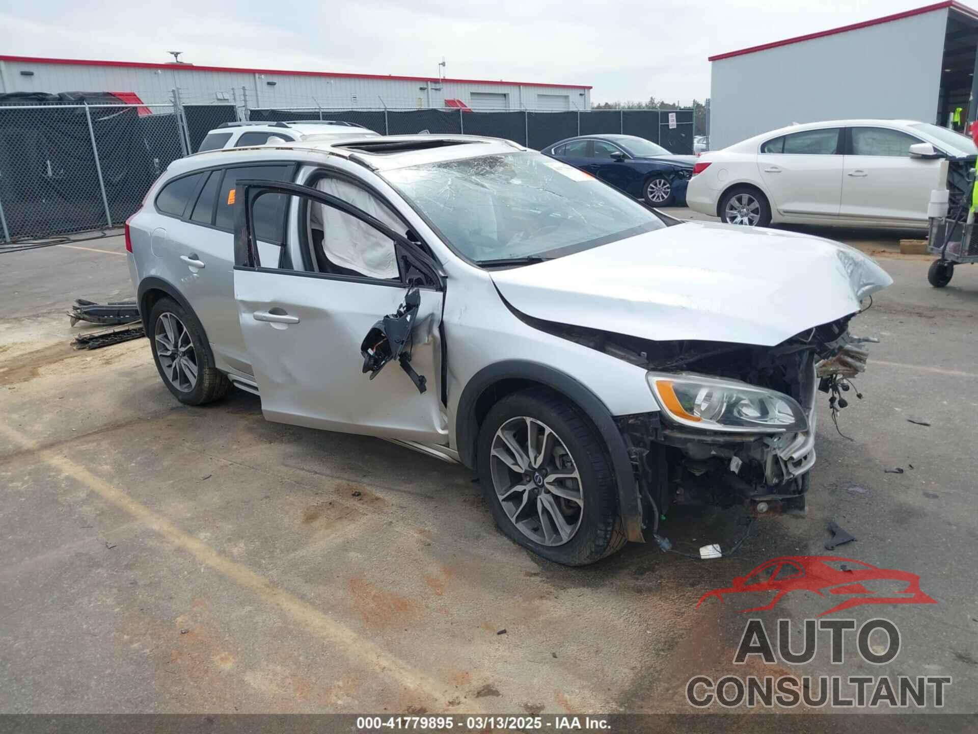 VOLVO V60 CROSS COUNTRY 2017 - YV440MWK7H1029676