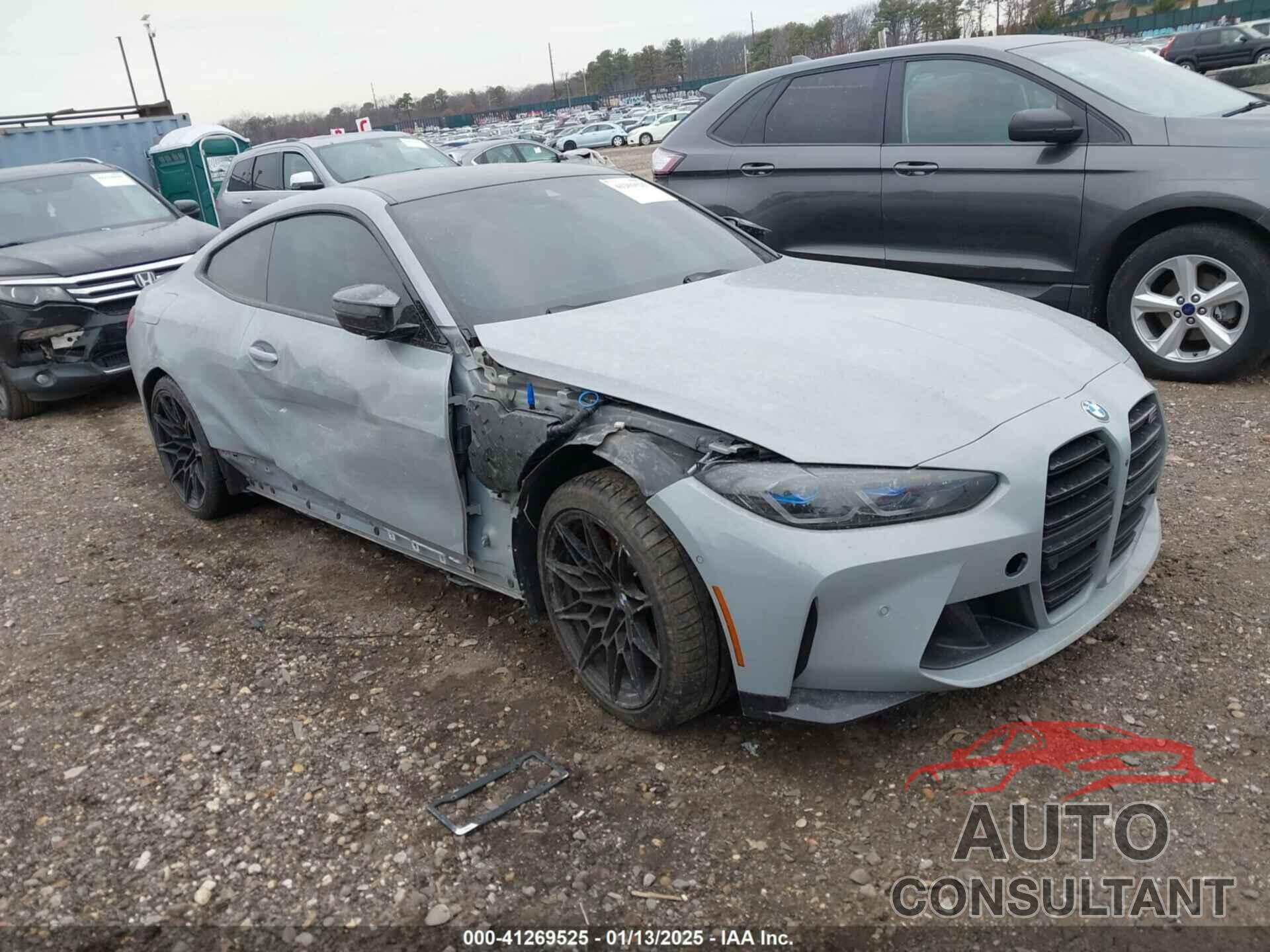 BMW M4 2024 - WBS33AZ0XRCN40456