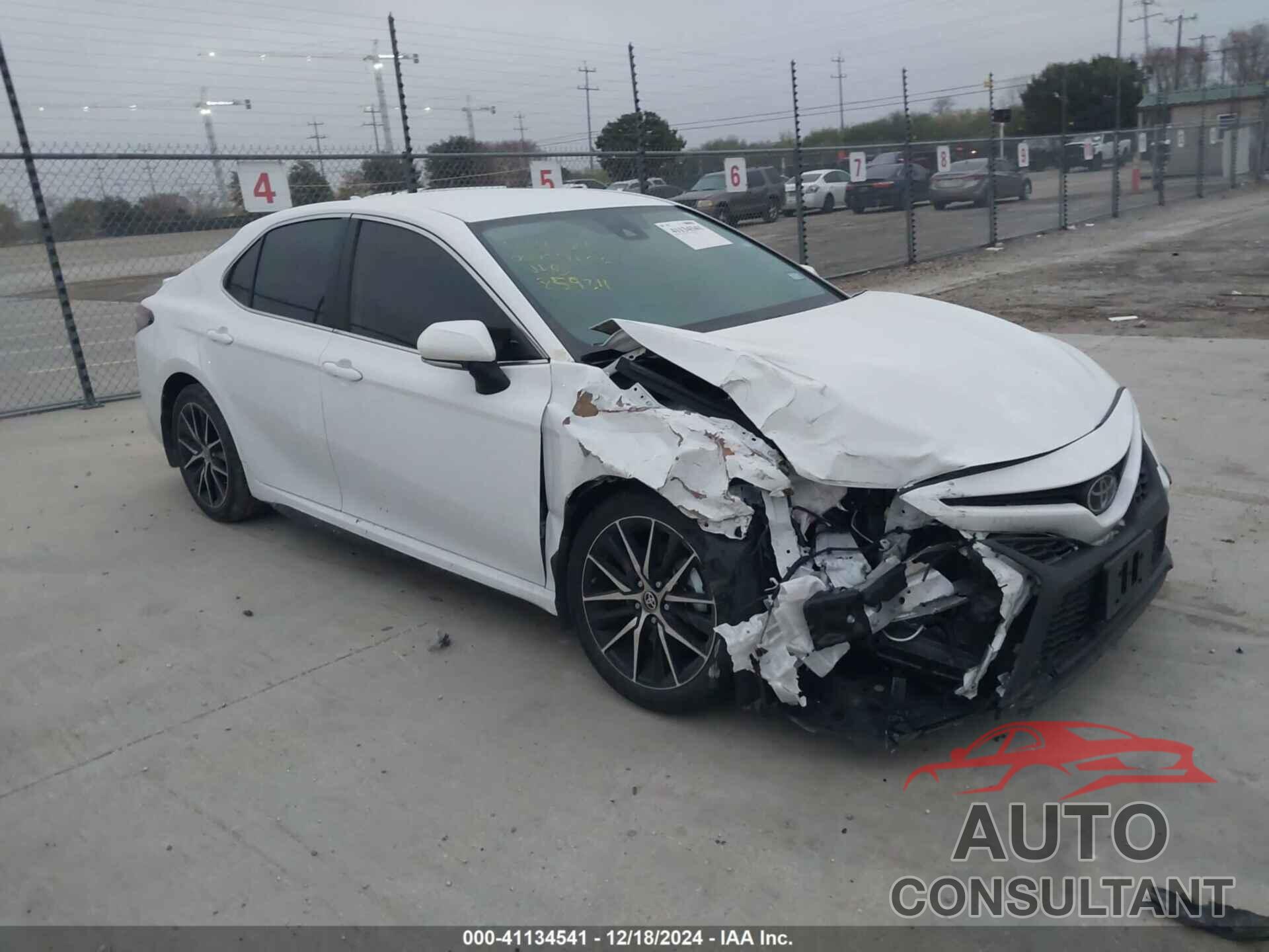 TOYOTA CAMRY 2024 - 4T1G11AK6RU859211