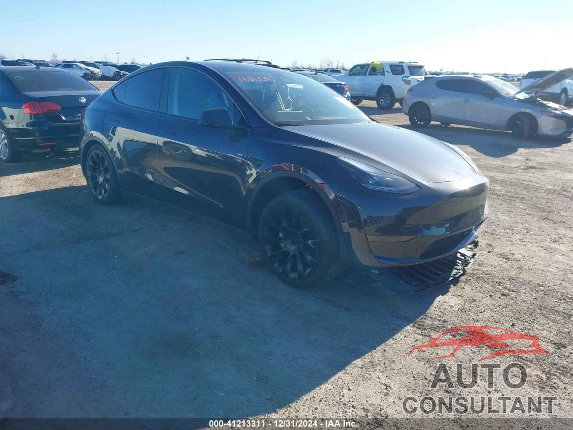 TESLA MODEL Y 2024 - 7SAYGDED9RF051659