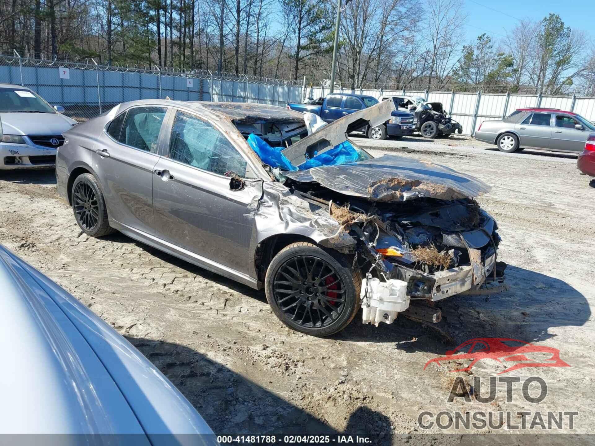 TOYOTA CAMRY 2020 - 4T1G11AK9LU956197
