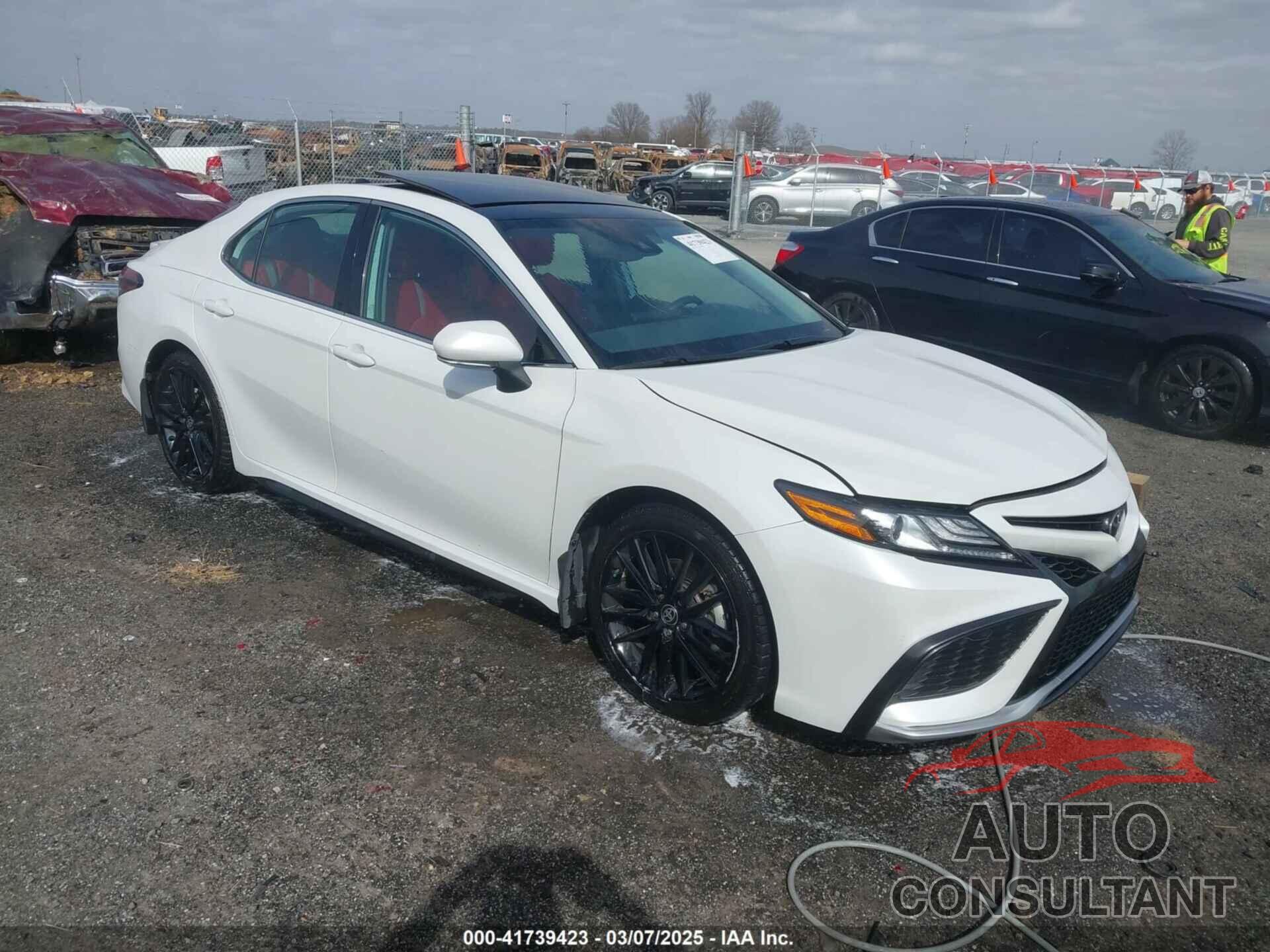 TOYOTA CAMRY 2021 - 4T1K61AK2MU403517