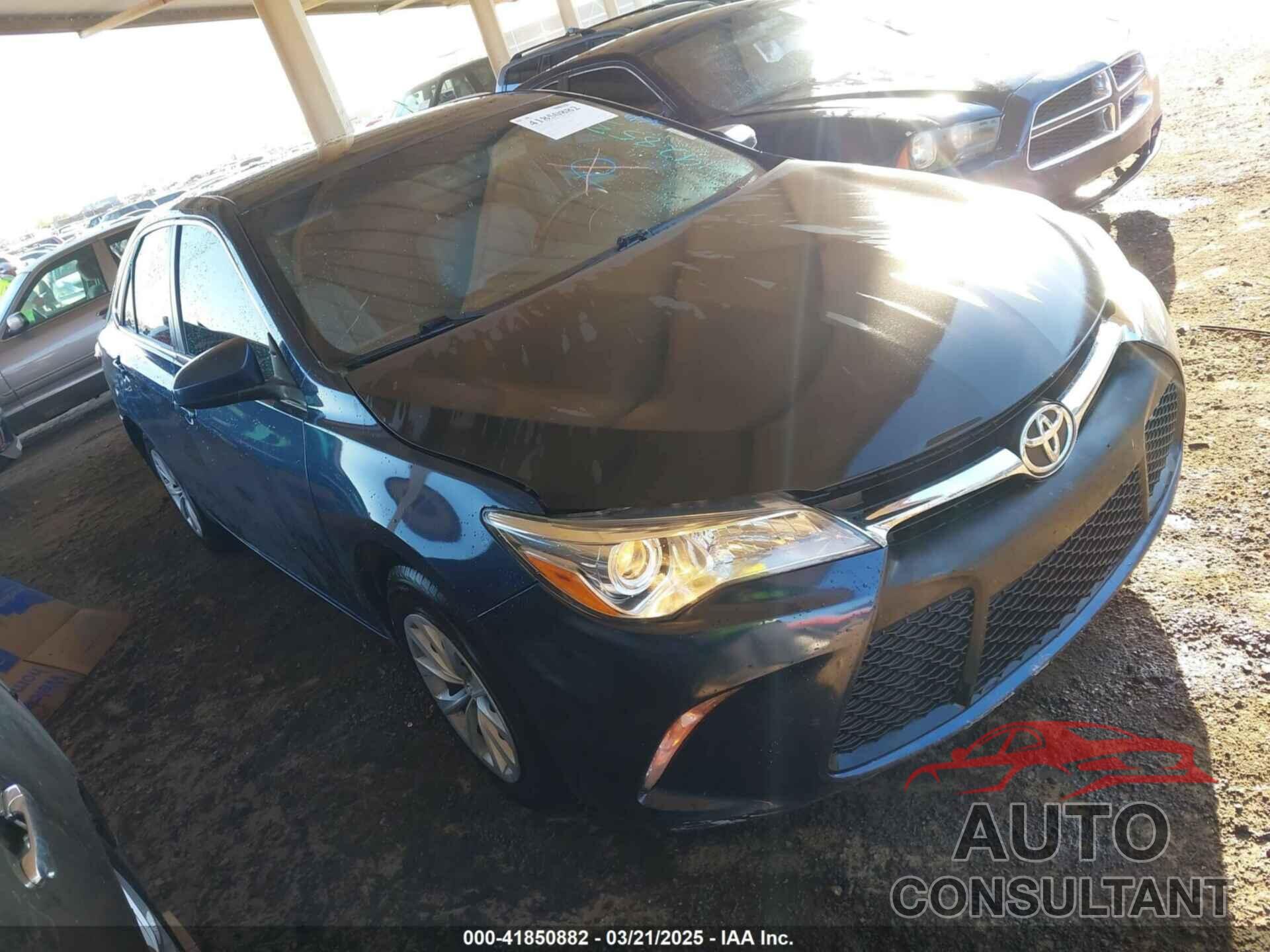 TOYOTA CAMRY 2015 - 4T4BF1FKXFR492853