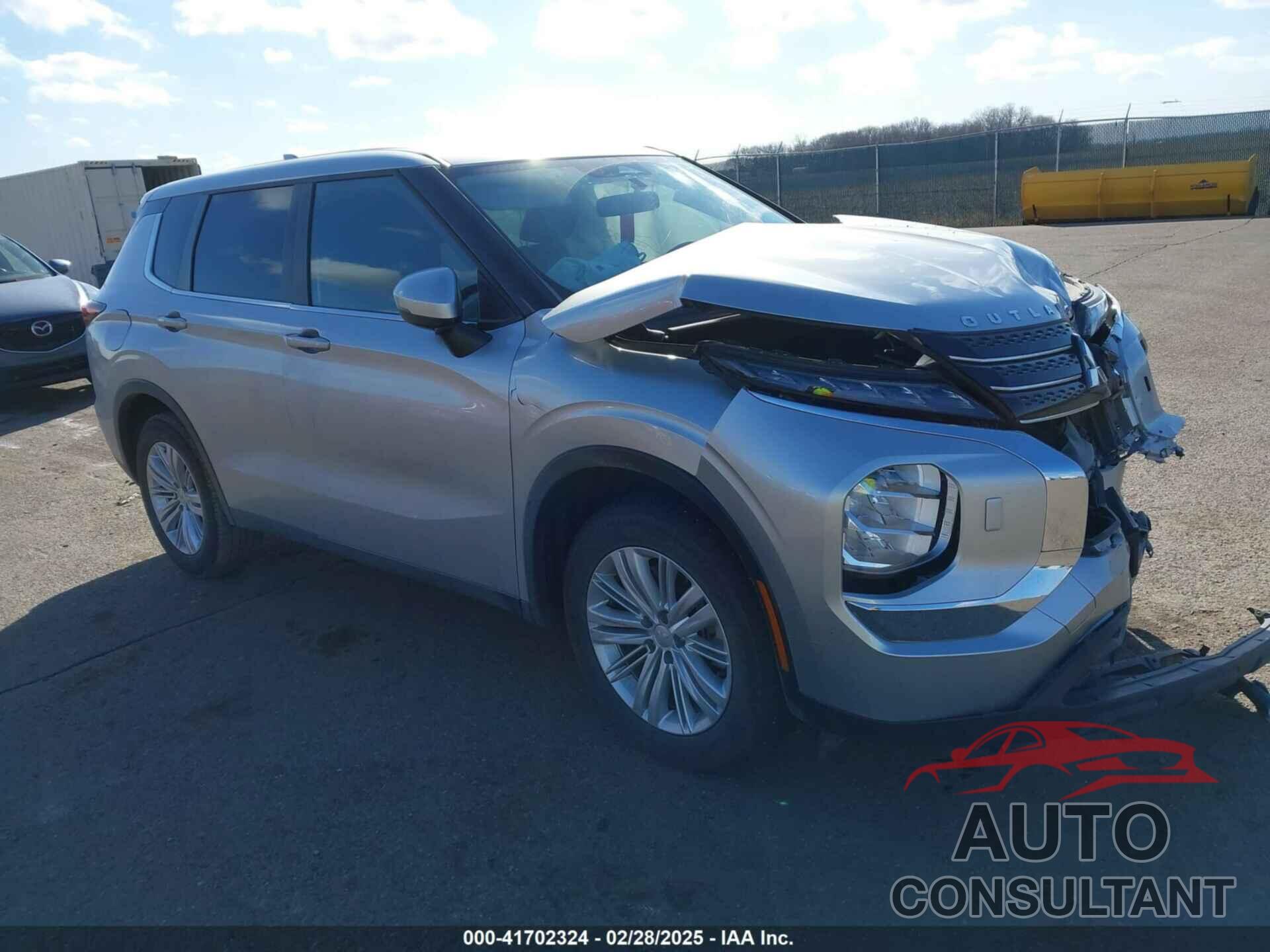 MITSUBISHI OUTLANDER 2023 - JA4J4TA89PZ027972