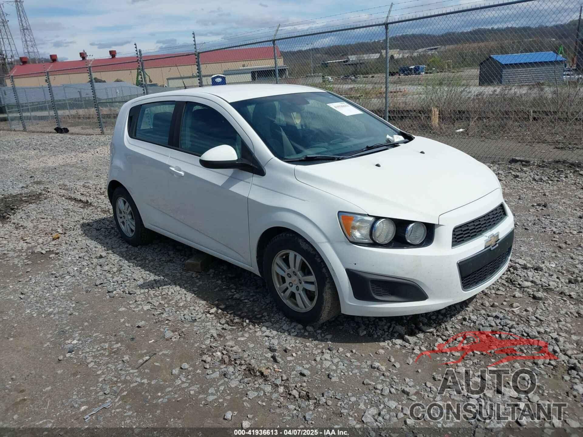 CHEVROLET SONIC 2012 - 1G1JA6SH1C4162670