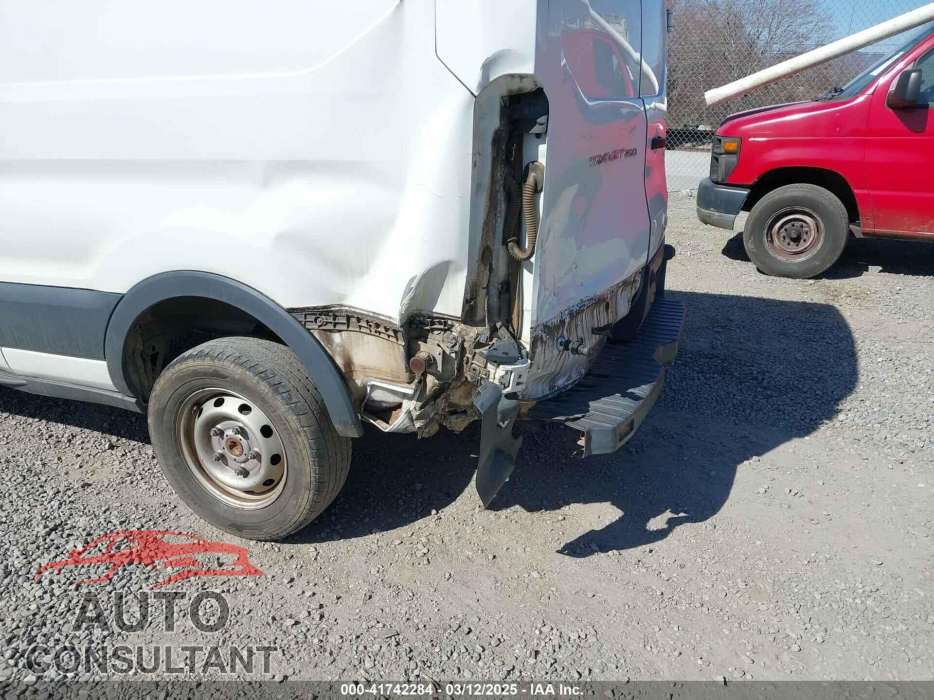 FORD TRANSIT-250 2017 - 1FTYR2YM0HKA50926