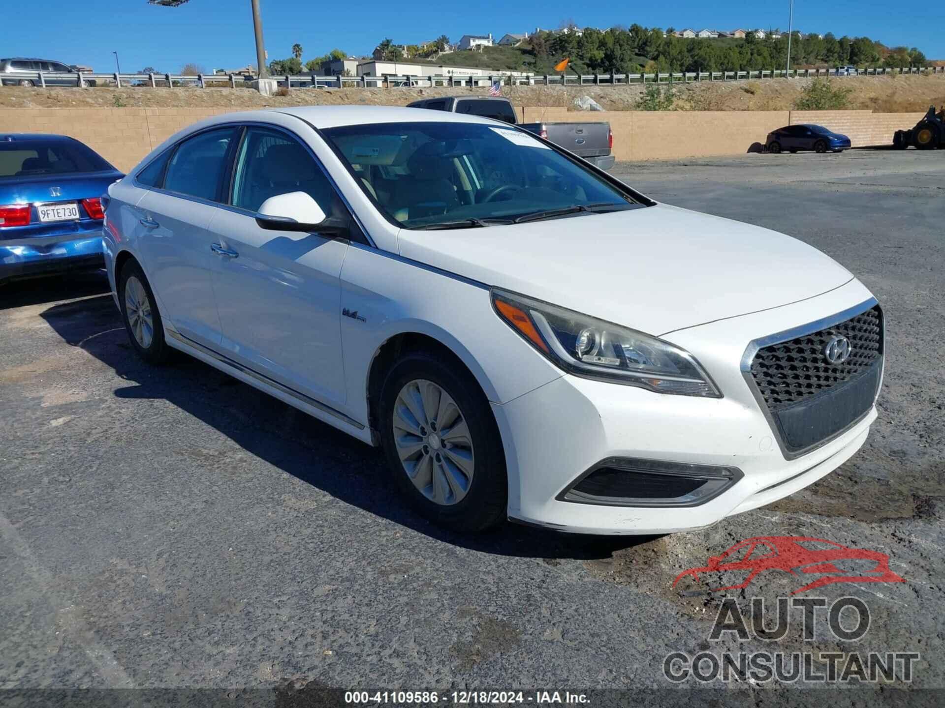 HYUNDAI SONATA HYBRID 2017 - KMHE24L3XHA066666