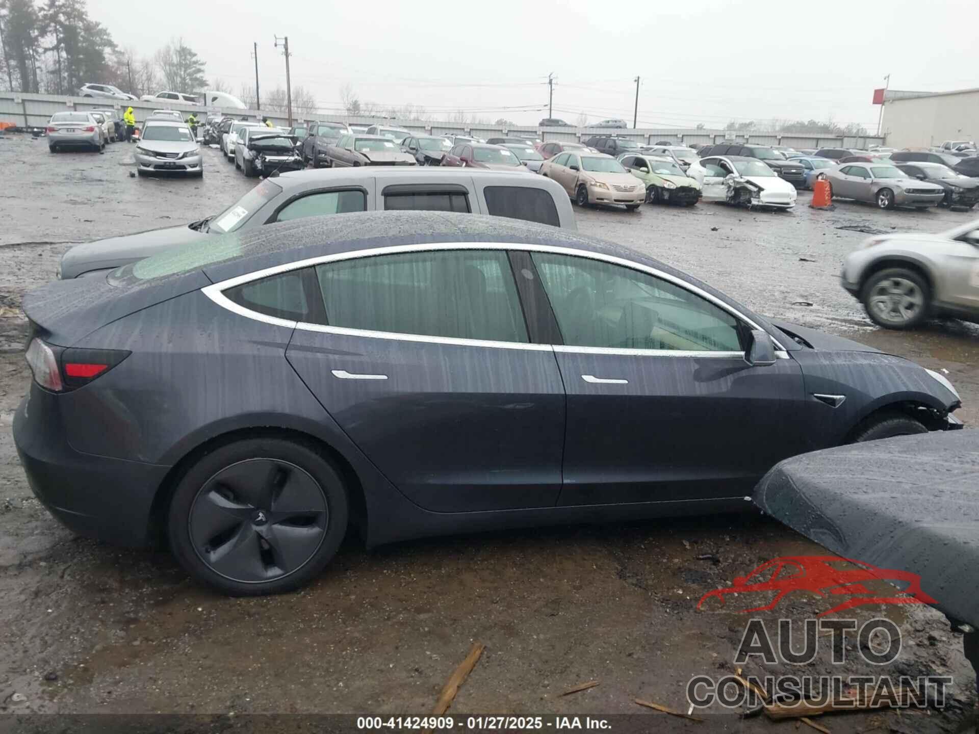 TESLA MODEL 3 2020 - 5YJ3E1EBXLF770064
