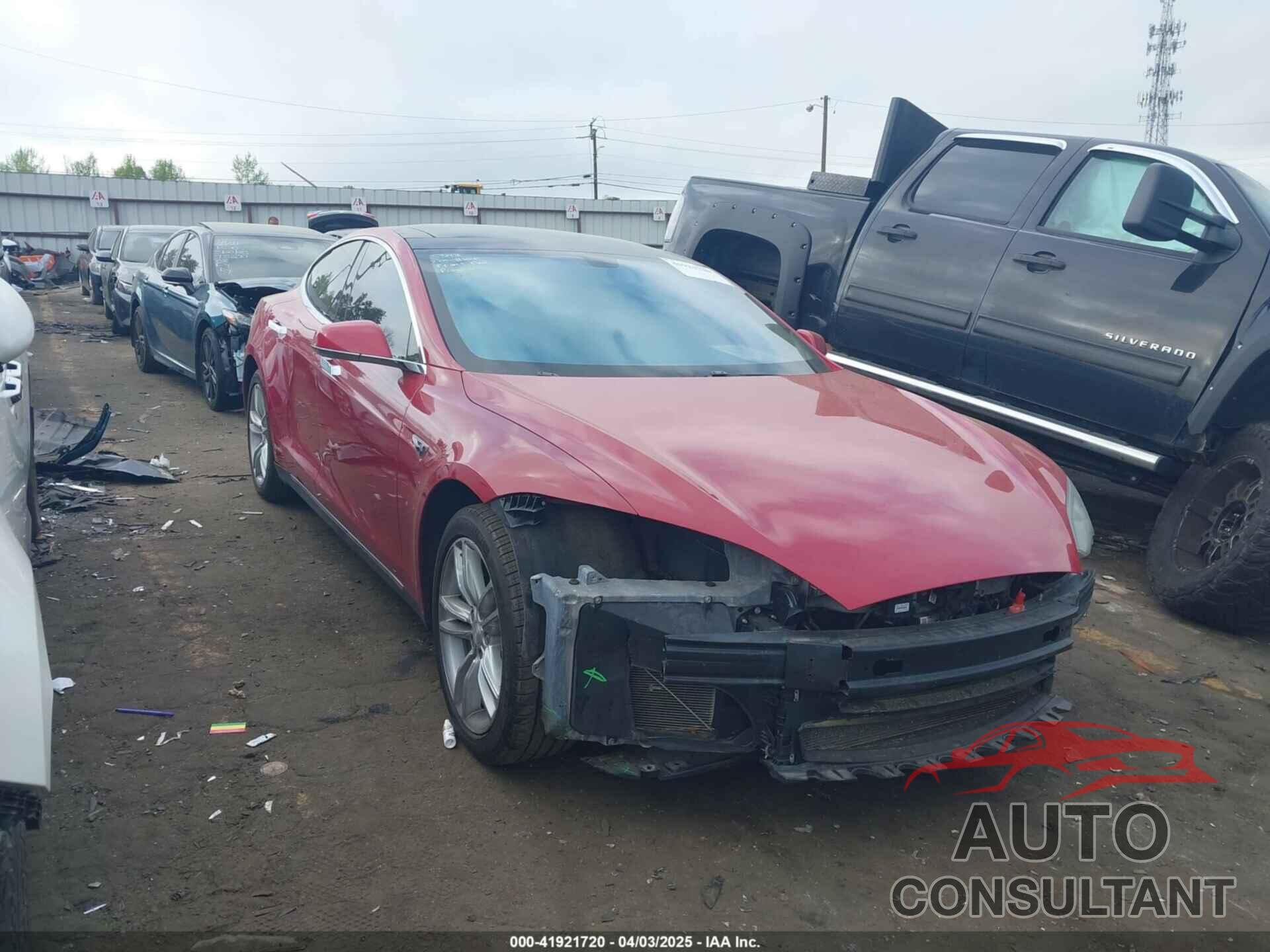 TESLA MODEL S 2013 - 5YJSA1CN1DFP09756