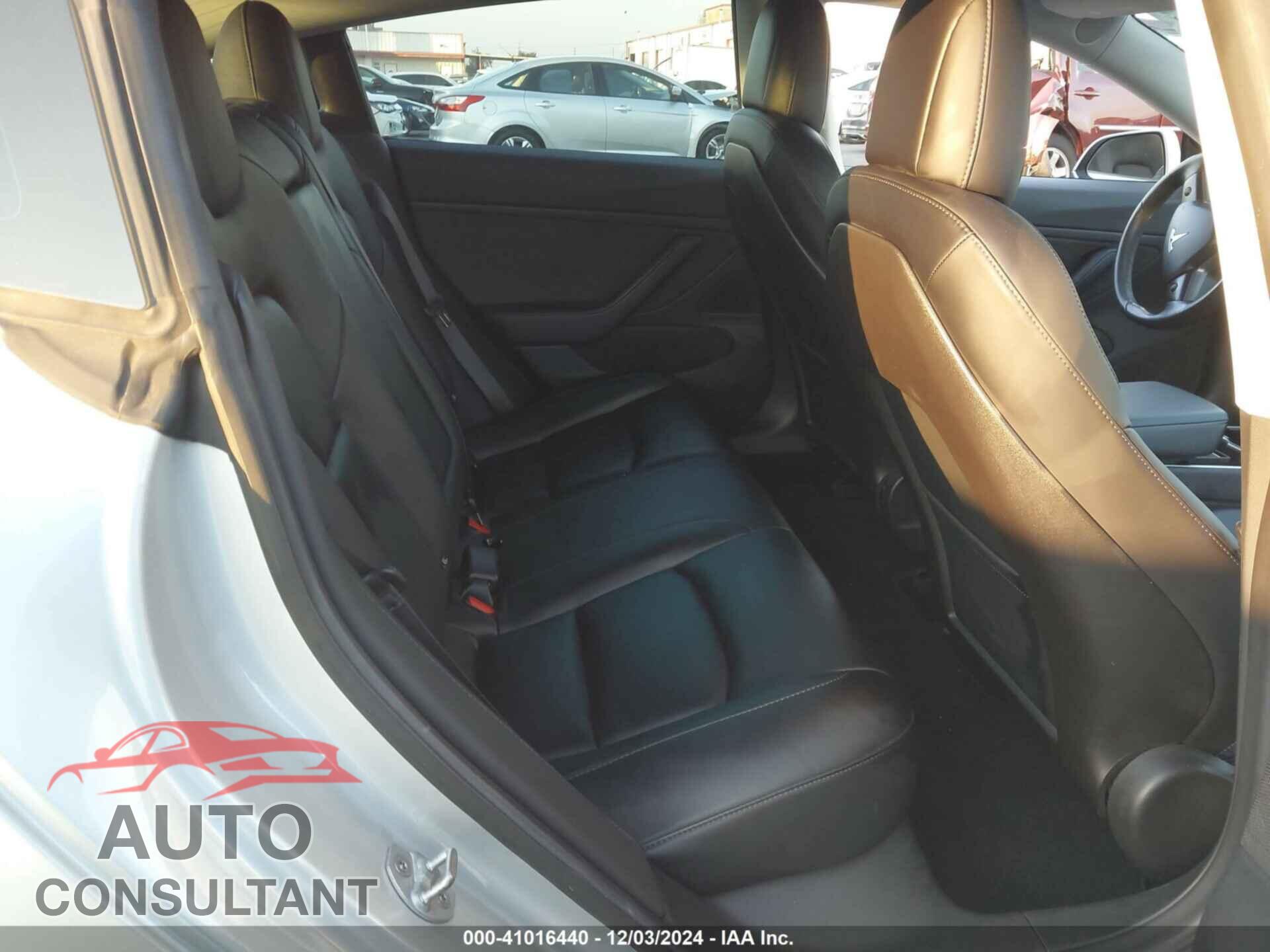 TESLA MODEL 3 2018 - 5YJ3E1EAXJF036285