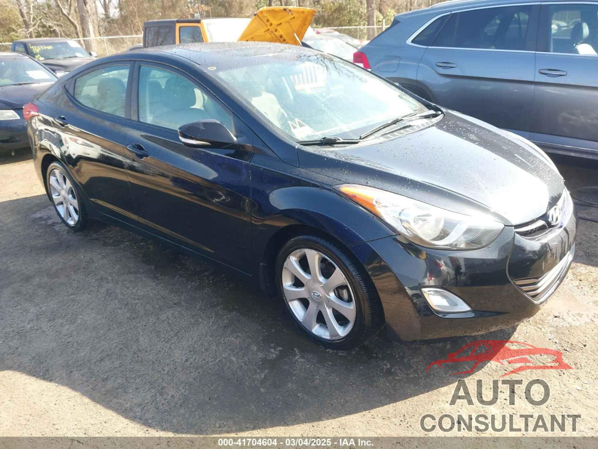 HYUNDAI ELANTRA 2013 - 5NPDH4AE2DH176388