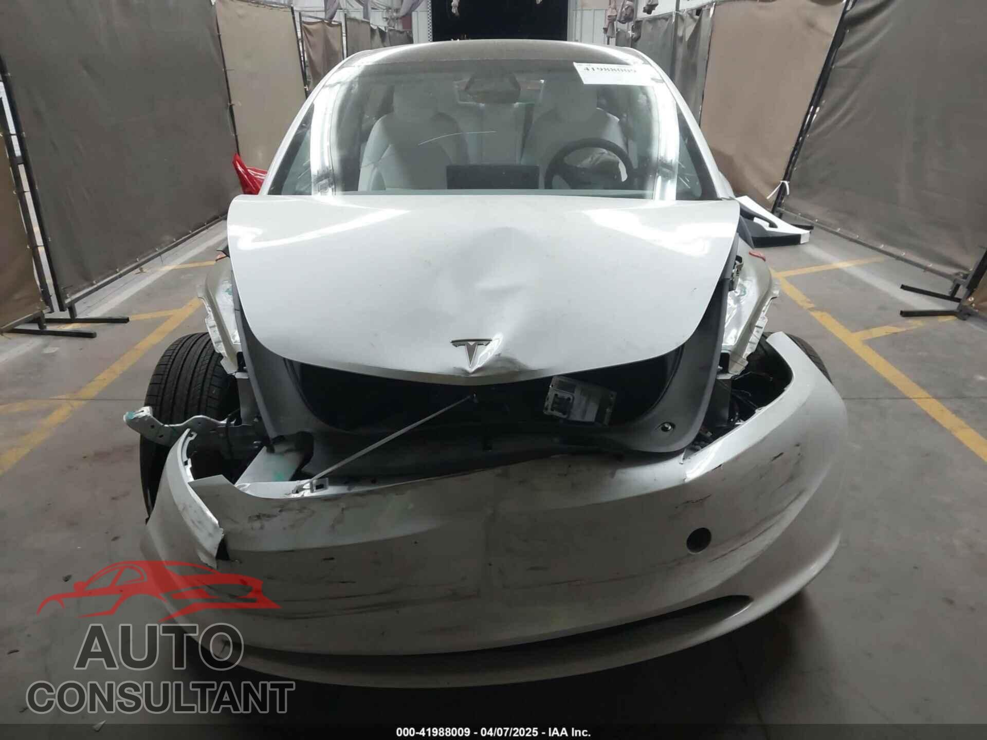 TESLA MODEL 3 2024 - 5YJ3E1EA9RF836300