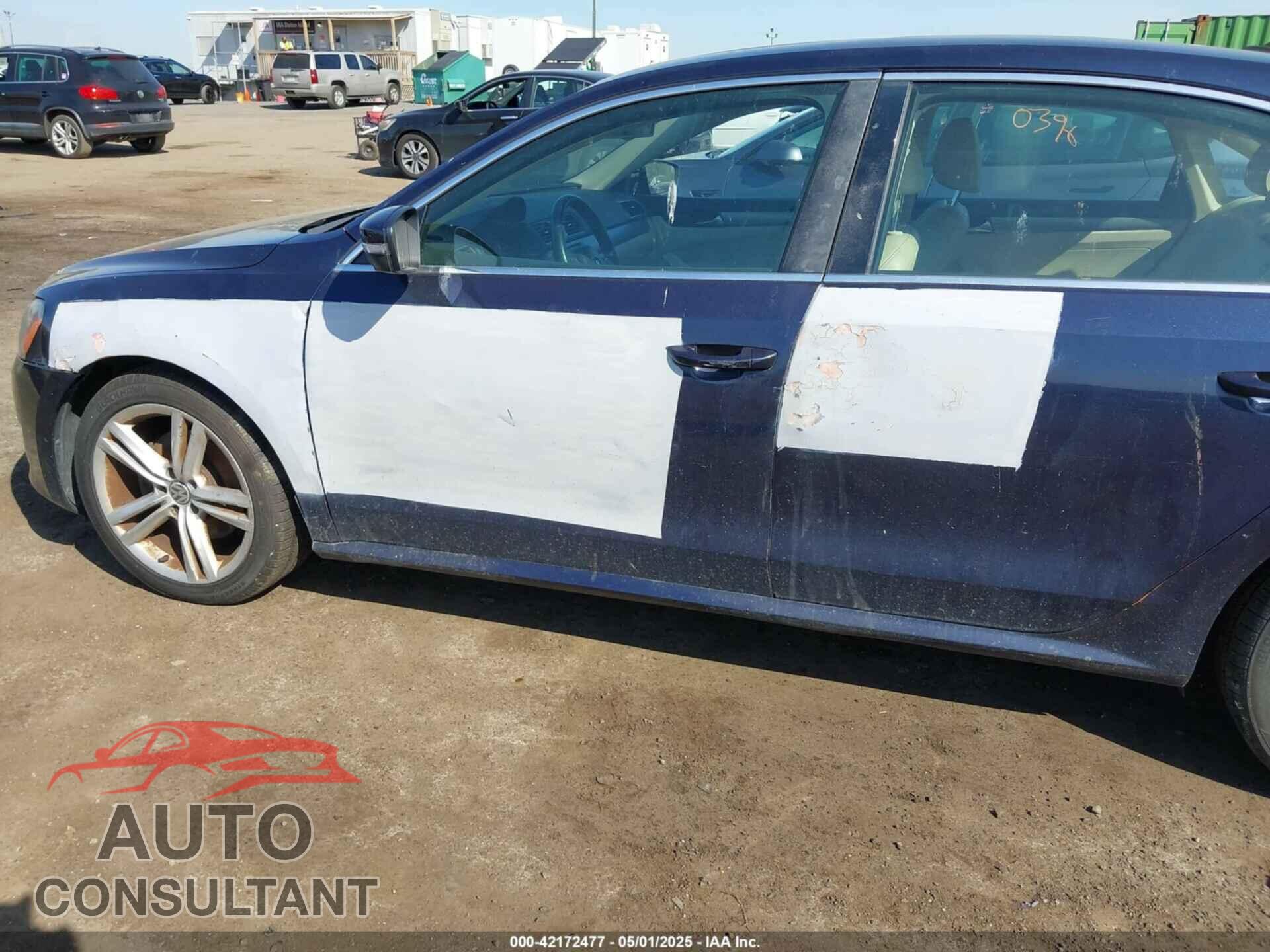 VOLKSWAGEN PASSAT 2014 - 1VWBP7A37EC012980
