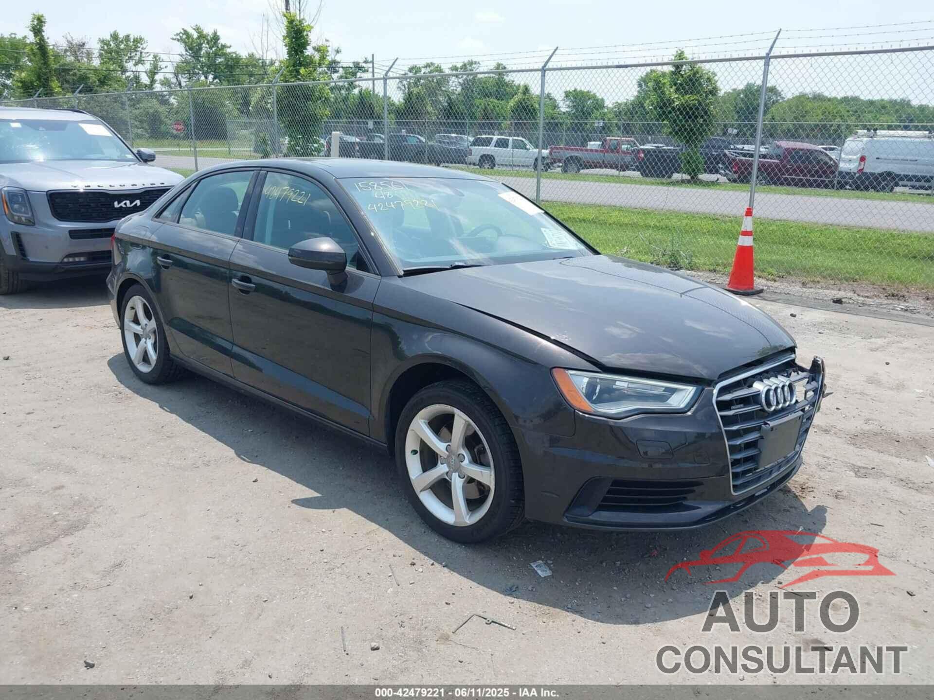 AUDI A3 2015 - WAUBFGFF0F1012368