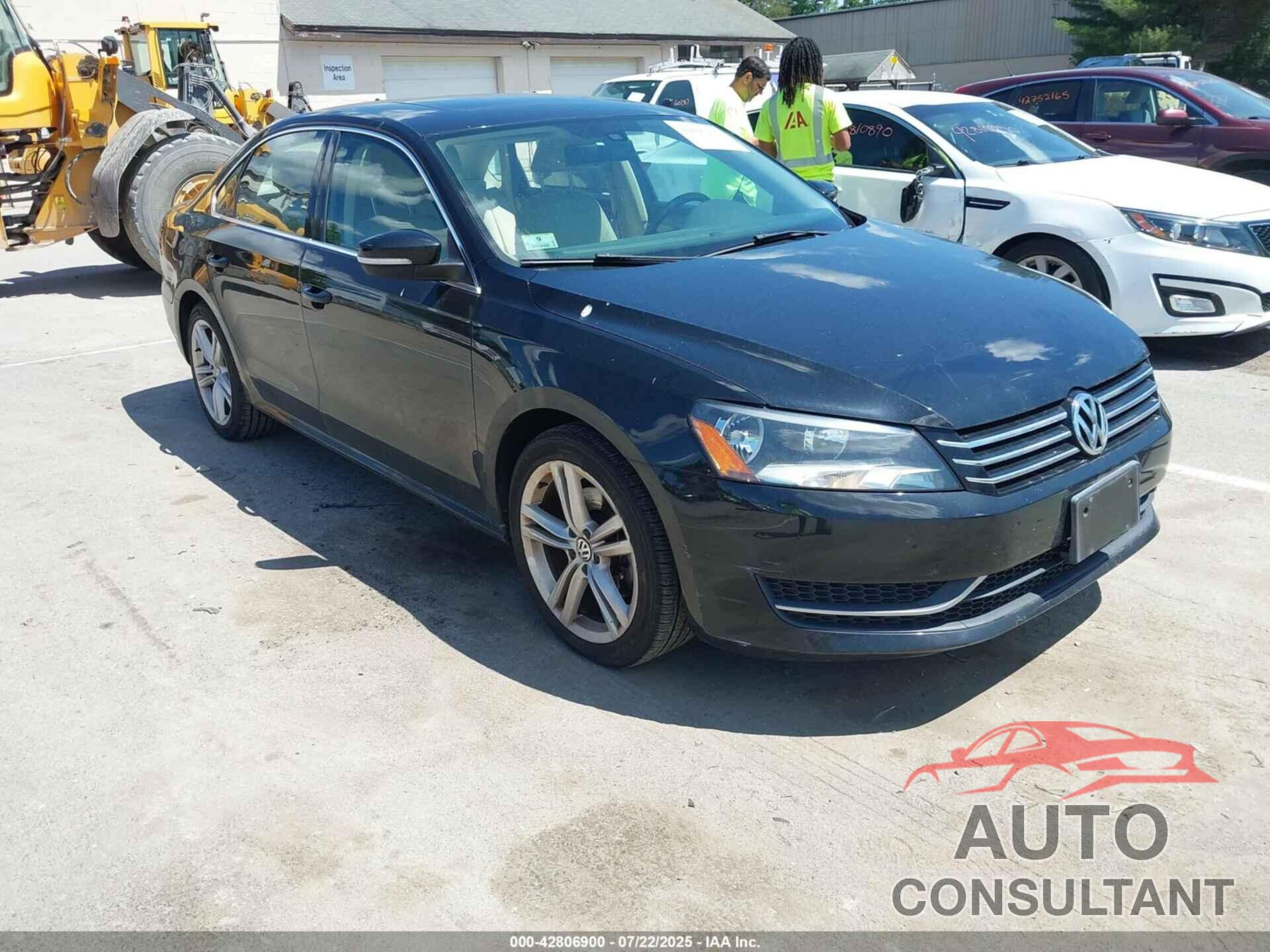 VOLKSWAGEN PASSAT 2014 - 1VWBT7A32EC060043