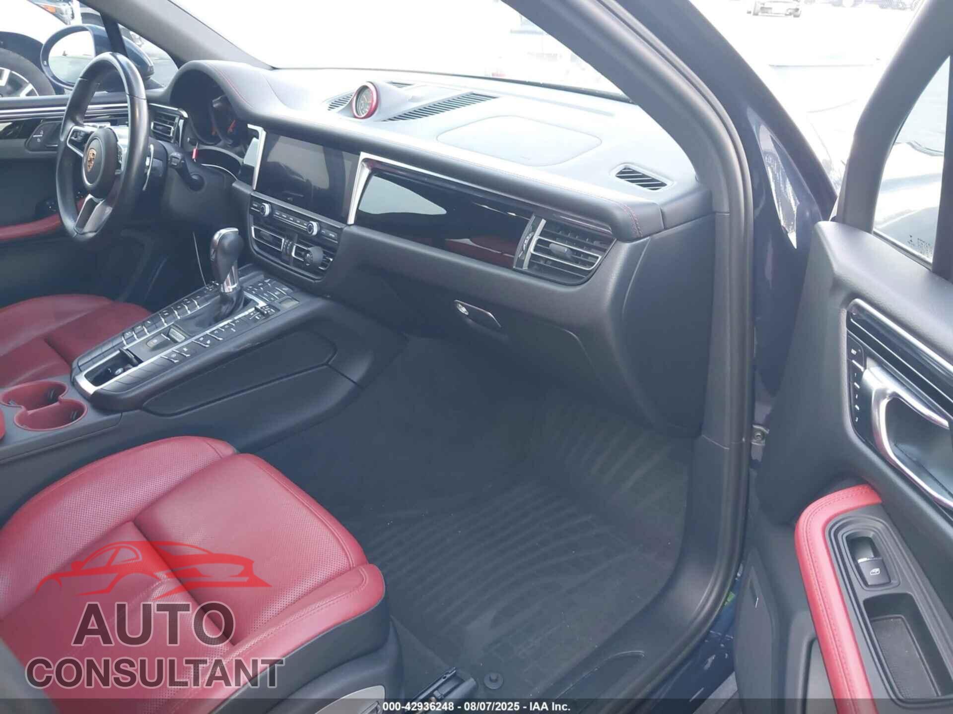 PORSCHE MACAN 2021 - WP1AA2A5XMLB15862