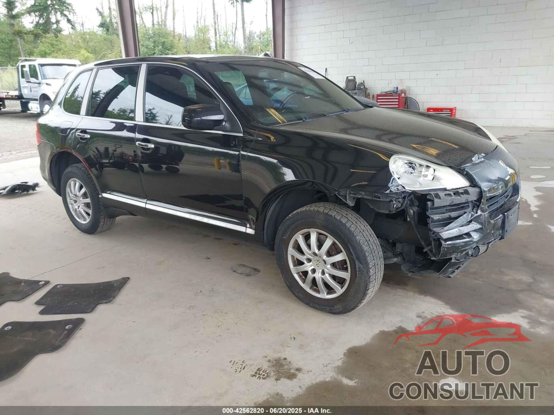PORSCHE CAYENNE 2010 - WP1AA2AP6ALA02858