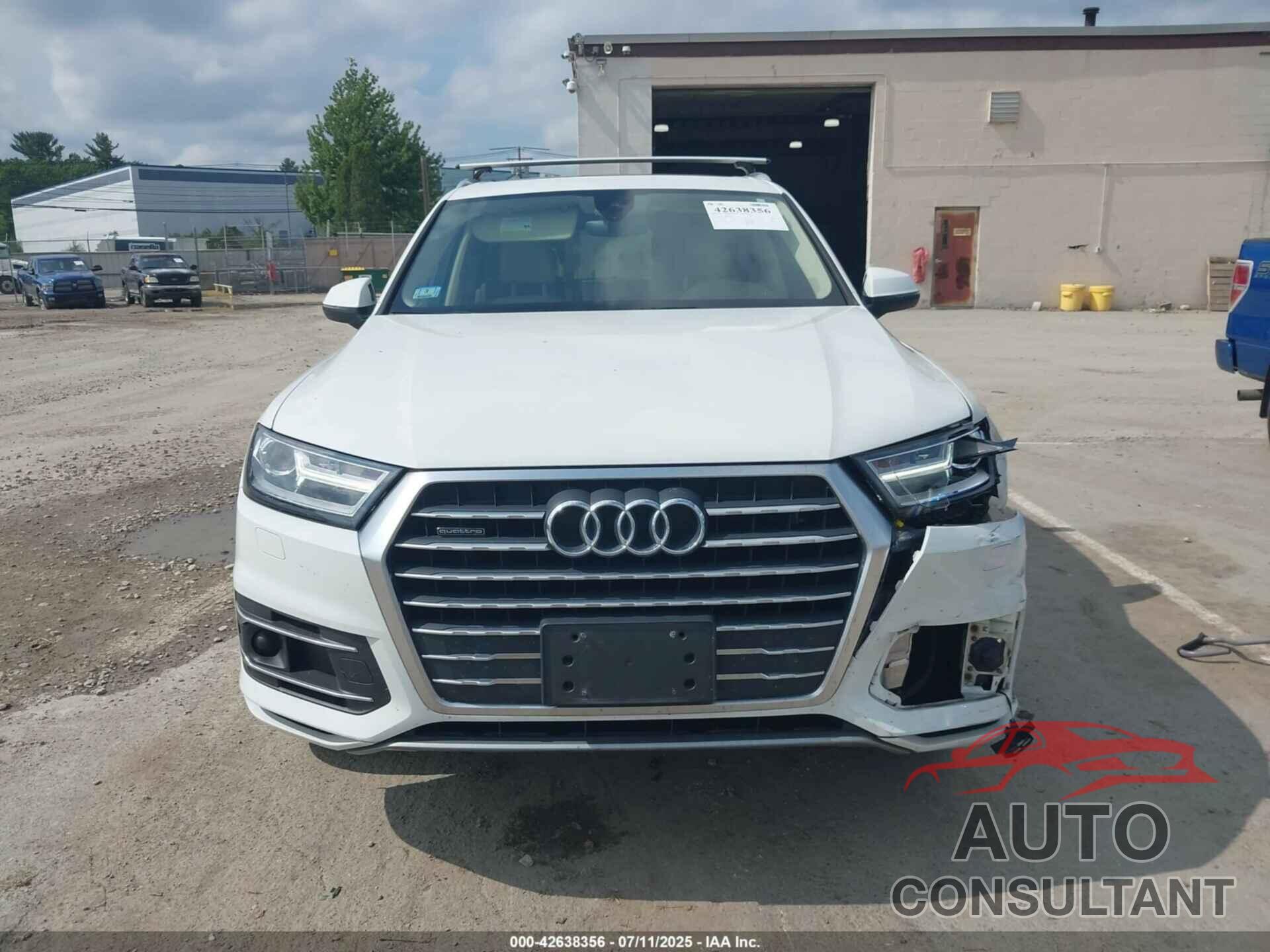 AUDI Q7 2017 - WA1LHAF70HD049844