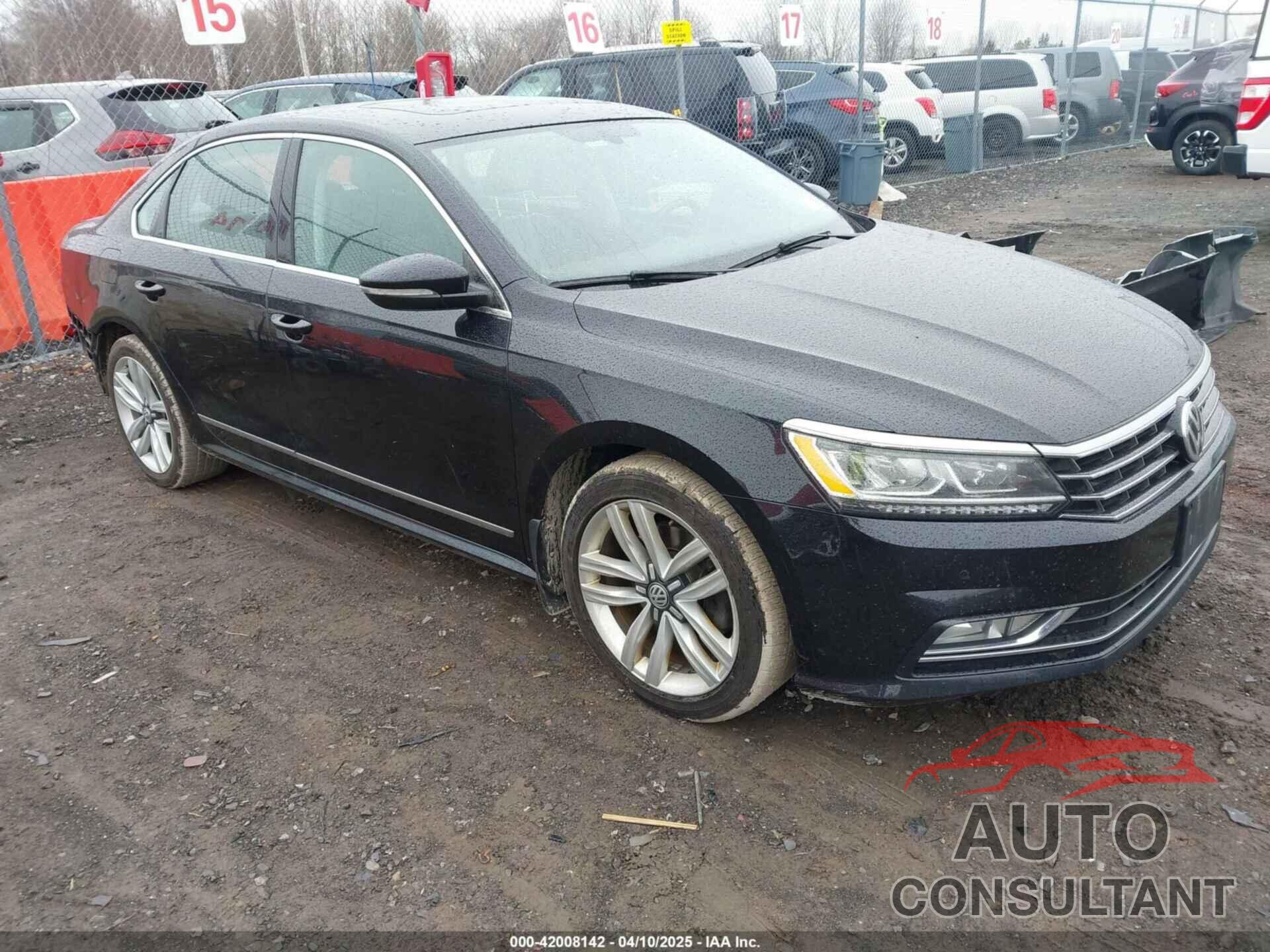 VOLKSWAGEN PASSAT 2017 - 1VWGT7A30HC031442