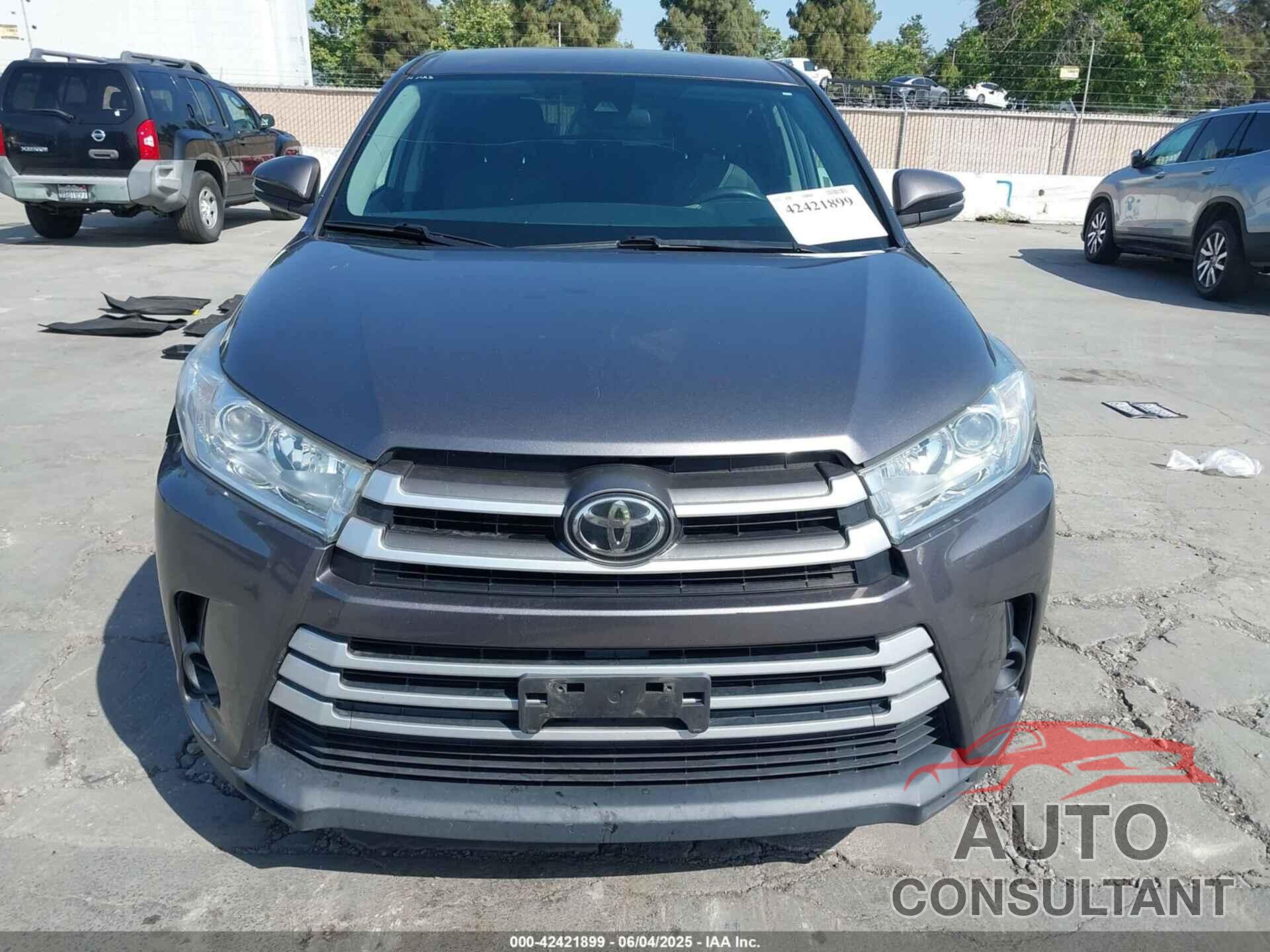 TOYOTA HIGHLANDER 2019 - 5TDZZRFH6KS326822