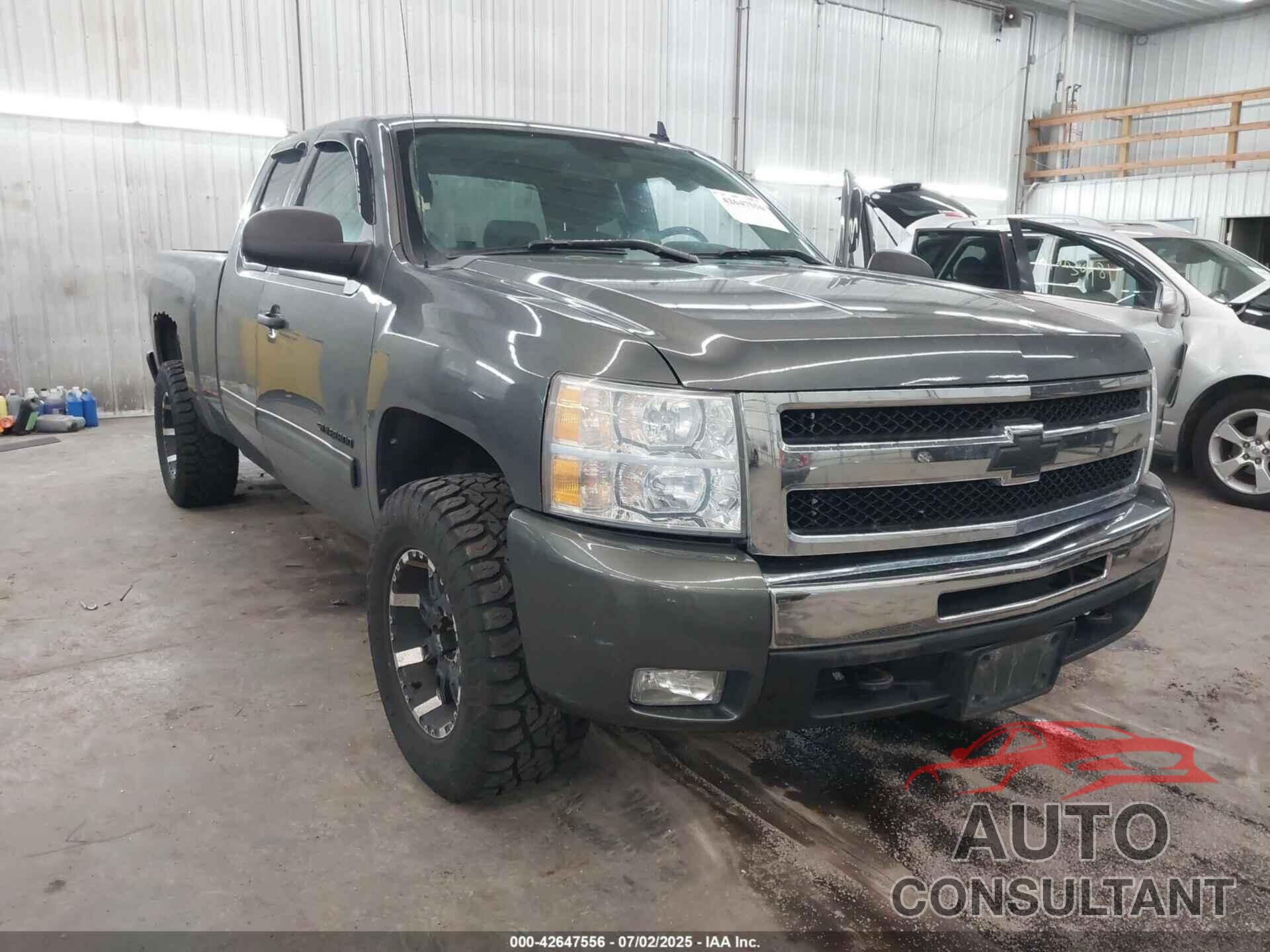 CHEVROLET SILVERADO 1500 2011 - 1GCRKSE38BZ404873