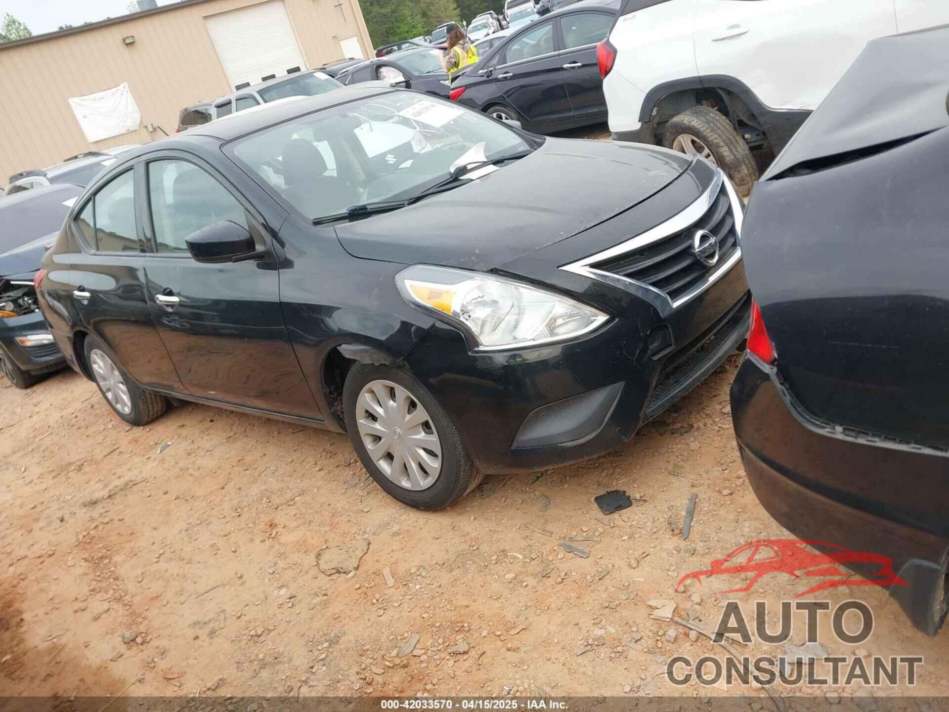 NISSAN VERSA 2019 - 3N1CN7AP4KL820481