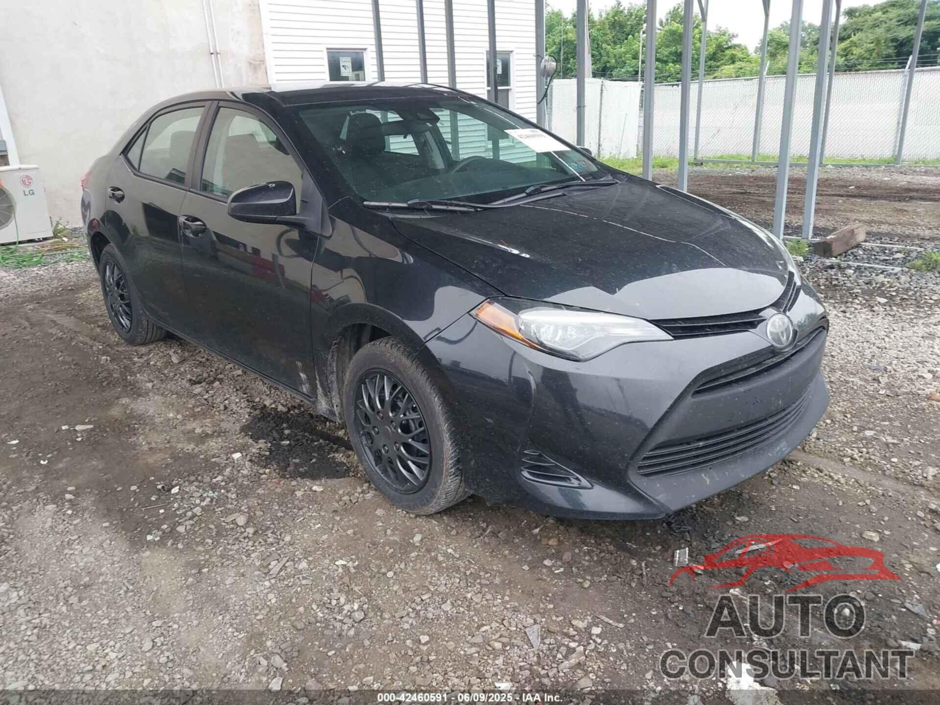 TOYOTA COROLLA 2018 - 5YFBURHE6JP789618