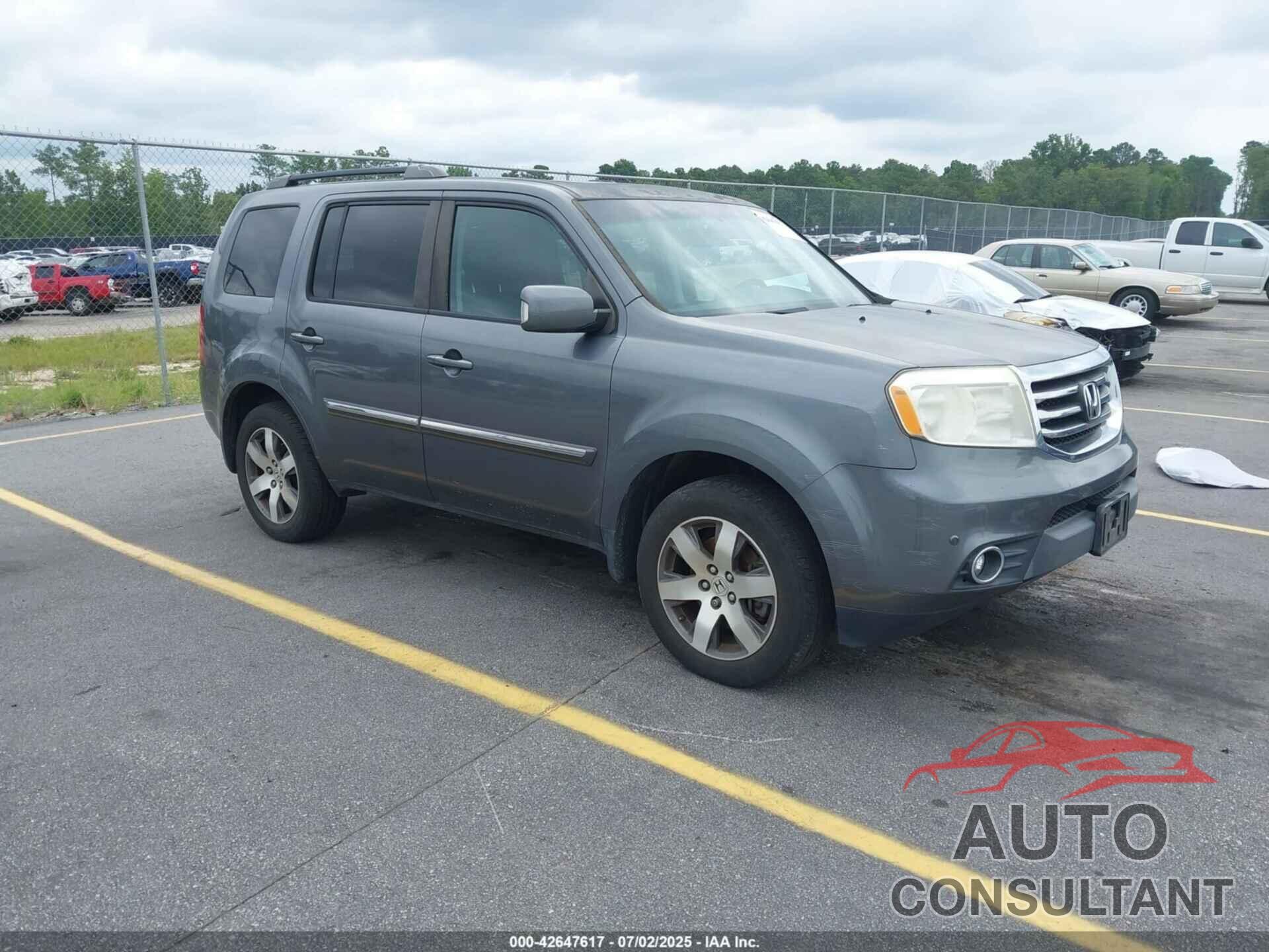 HONDA PILOT 2013 - 5FNYF3H96DB027670