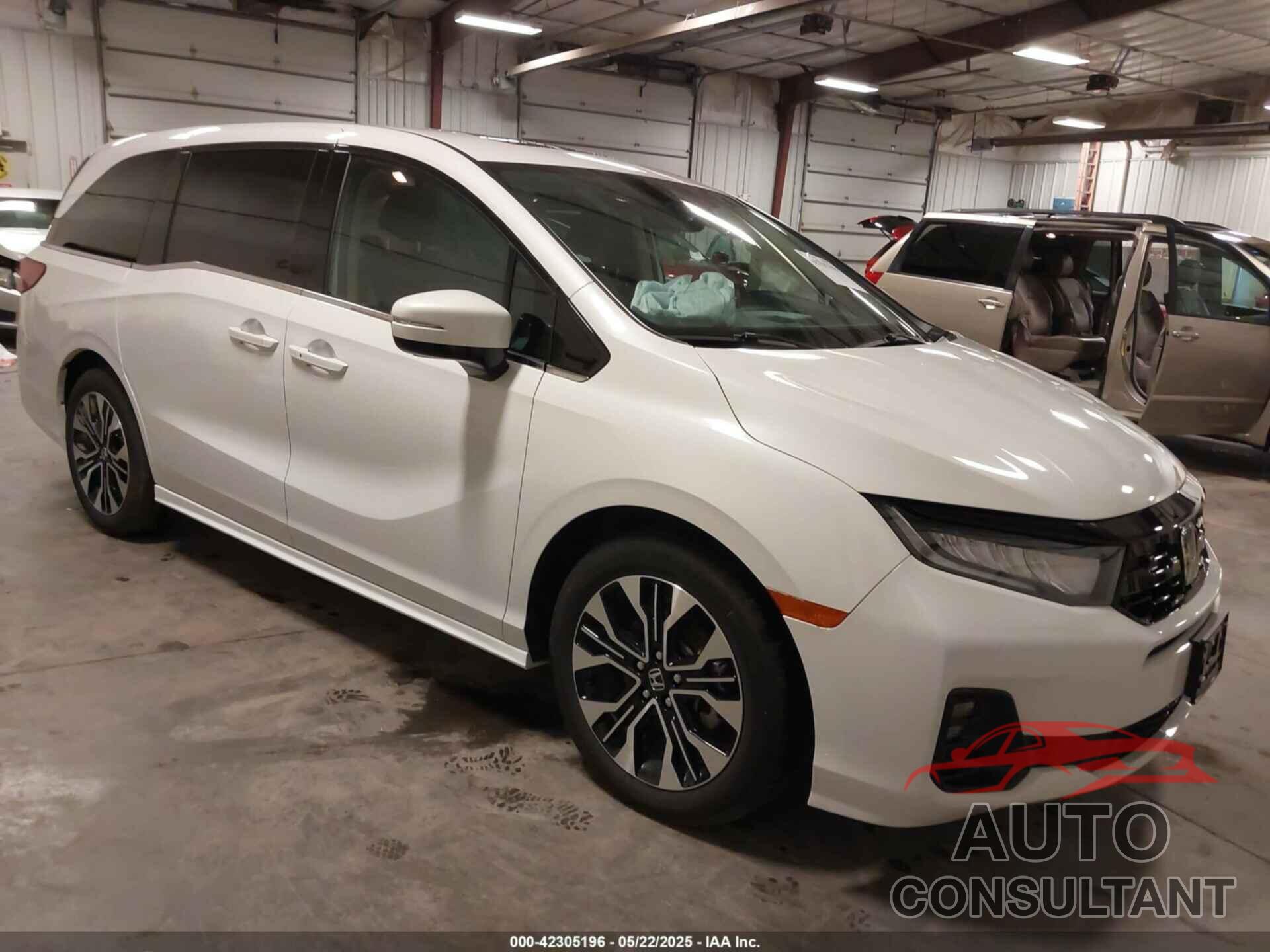HONDA ODYSSEY 2025 - 5FNRL6H93SB008487