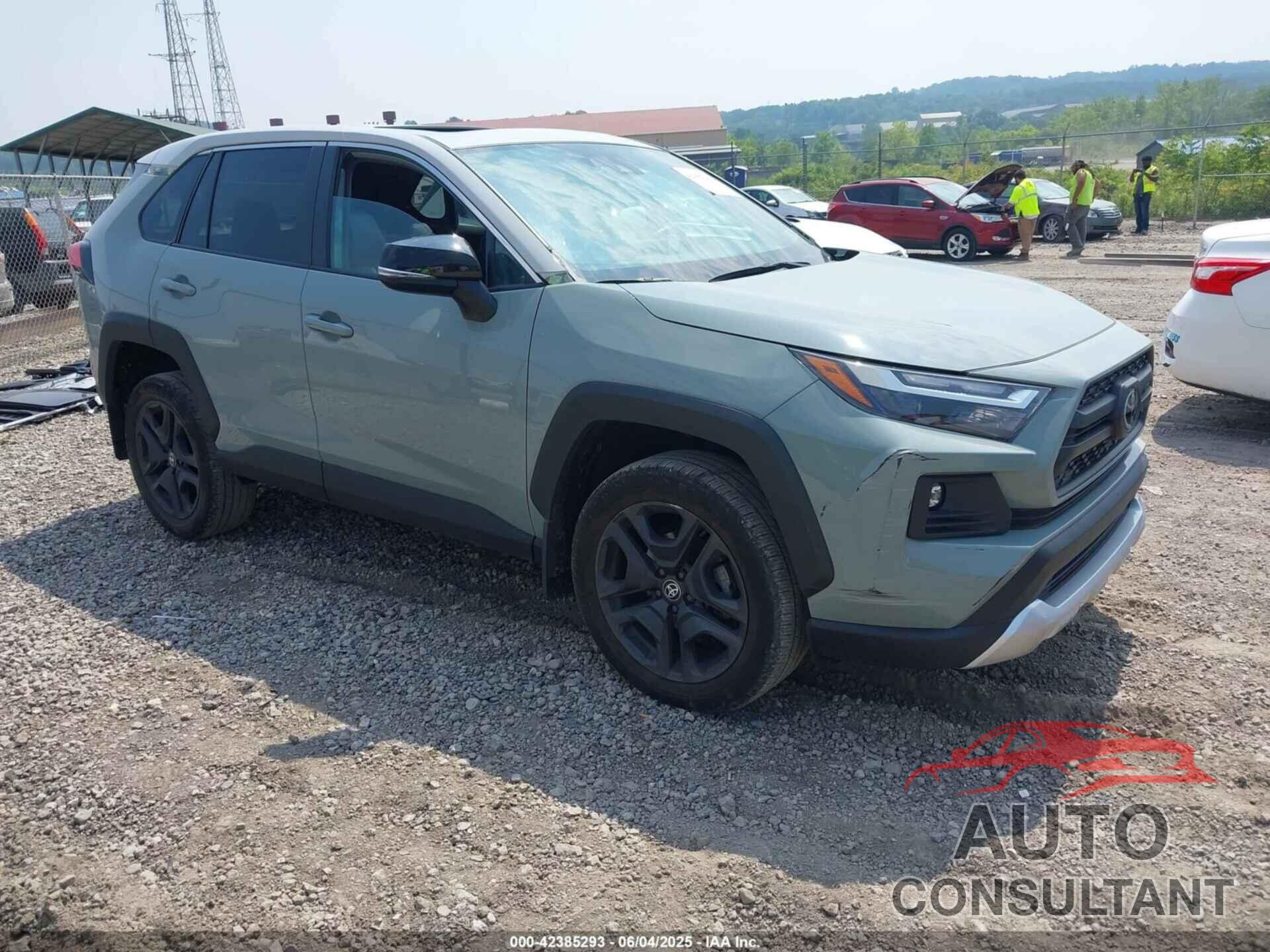 TOYOTA RAV4 2022 - 2T3J1RFV8NW314815