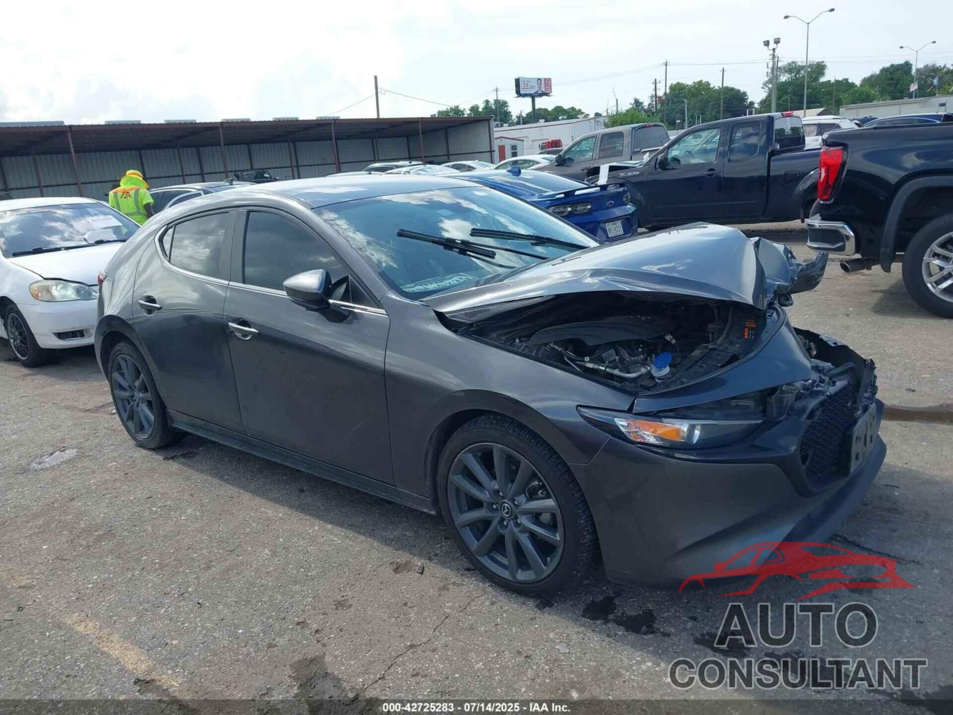 MAZDA MAZDA3 2021 - JM1BPAKL9M1403606