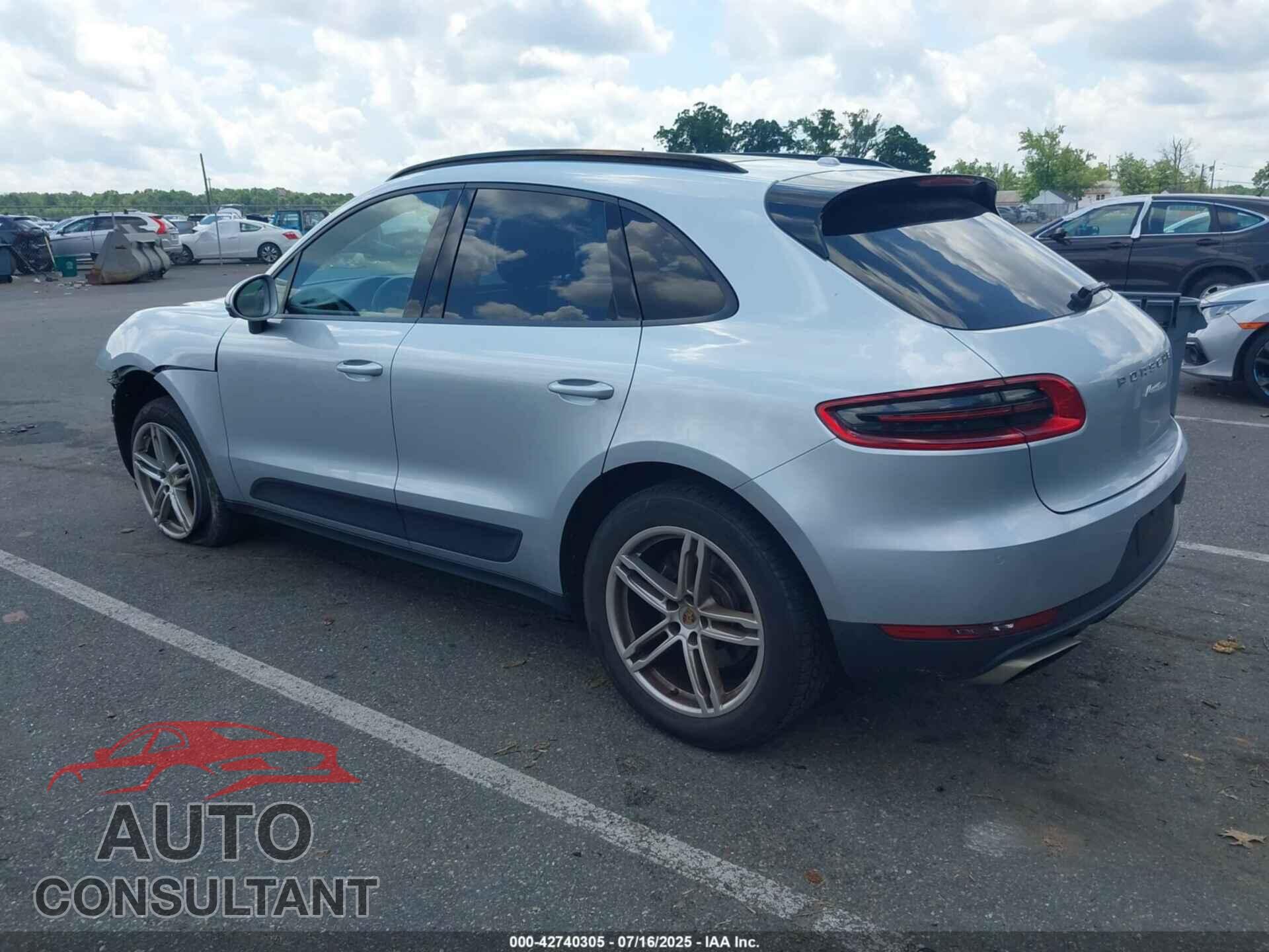 PORSCHE MACAN 2017 - WP1AA2A52HLB08376
