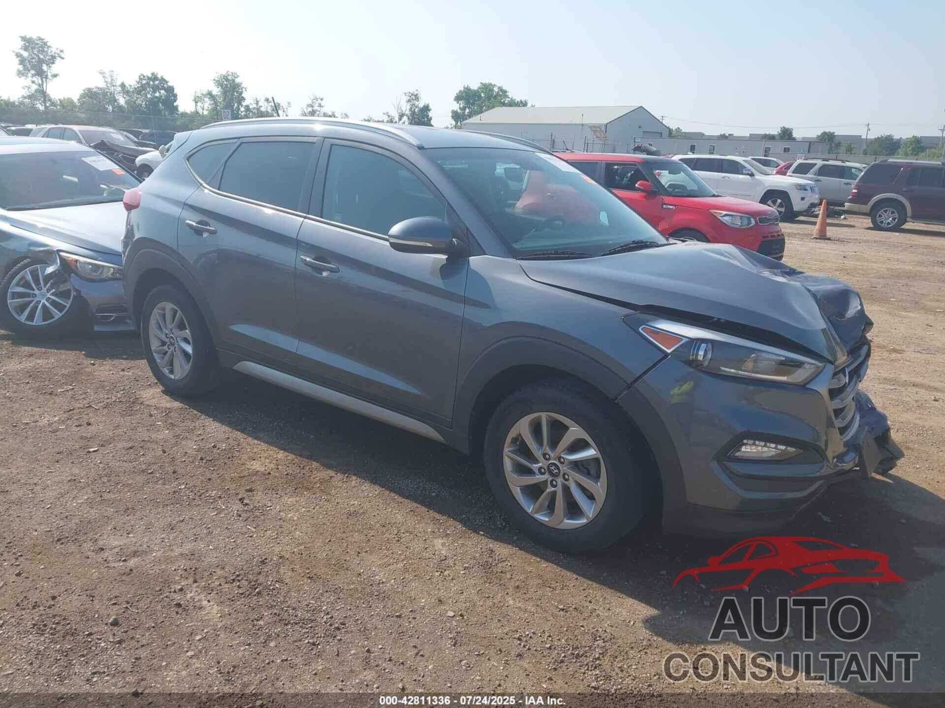 HYUNDAI TUCSON 2017 - KM8J33A23HU331670