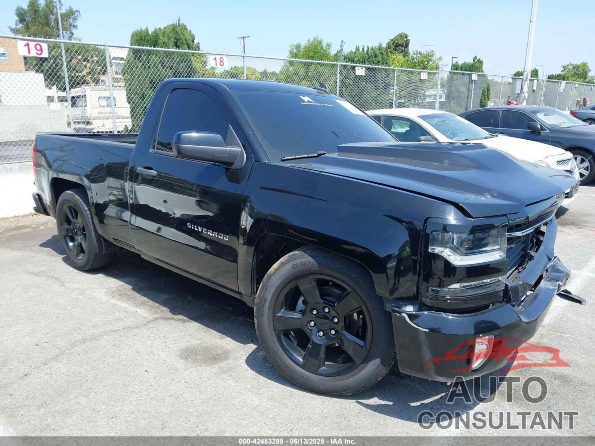 CHEVROLET SILVERADO 1500 2017 - 1GCNCNEC3HZ393013