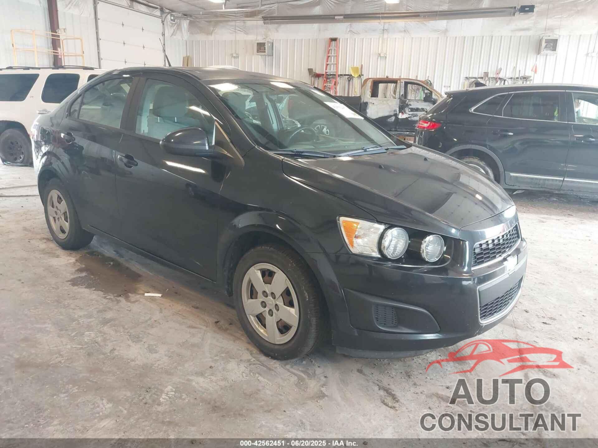 CHEVROLET SONIC 2013 - 1G1JA5SH7D4252434