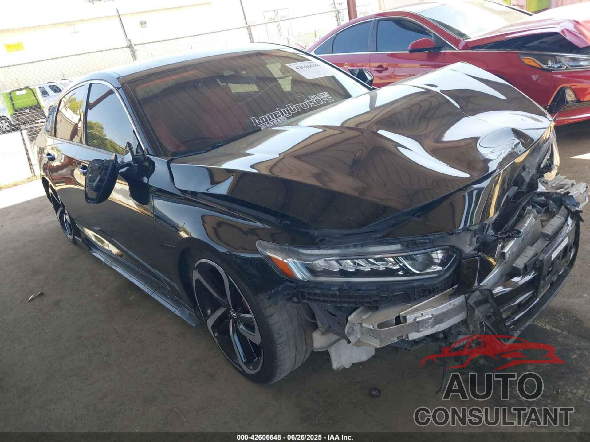 HONDA ACCORD 2018 - 1HGCV1F19JA014545