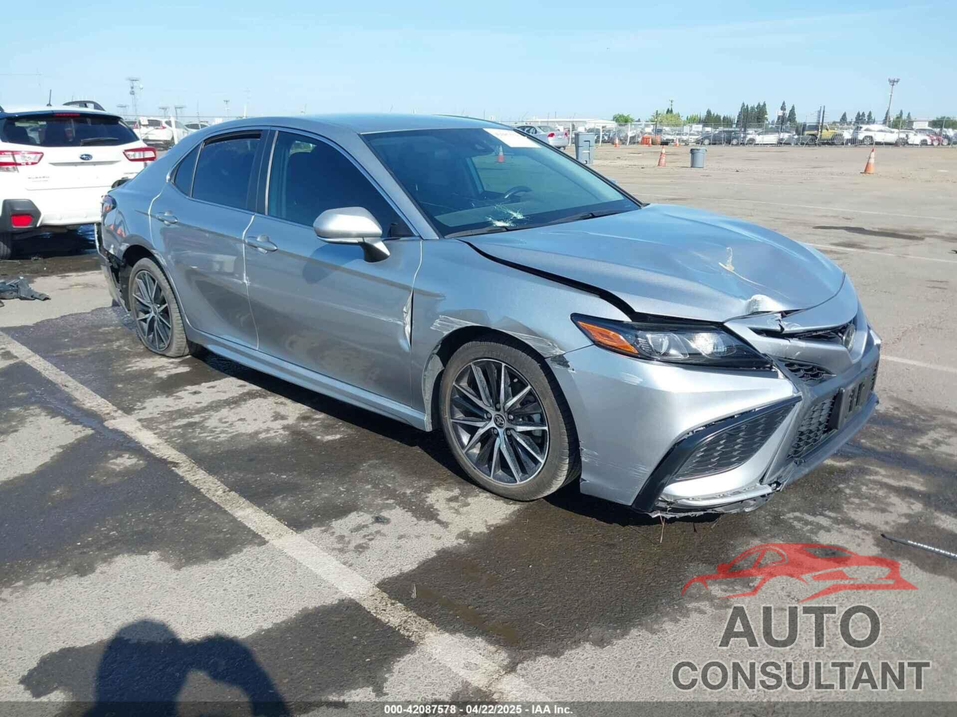 TOYOTA CAMRY 2022 - 4T1G11AK3NU638448