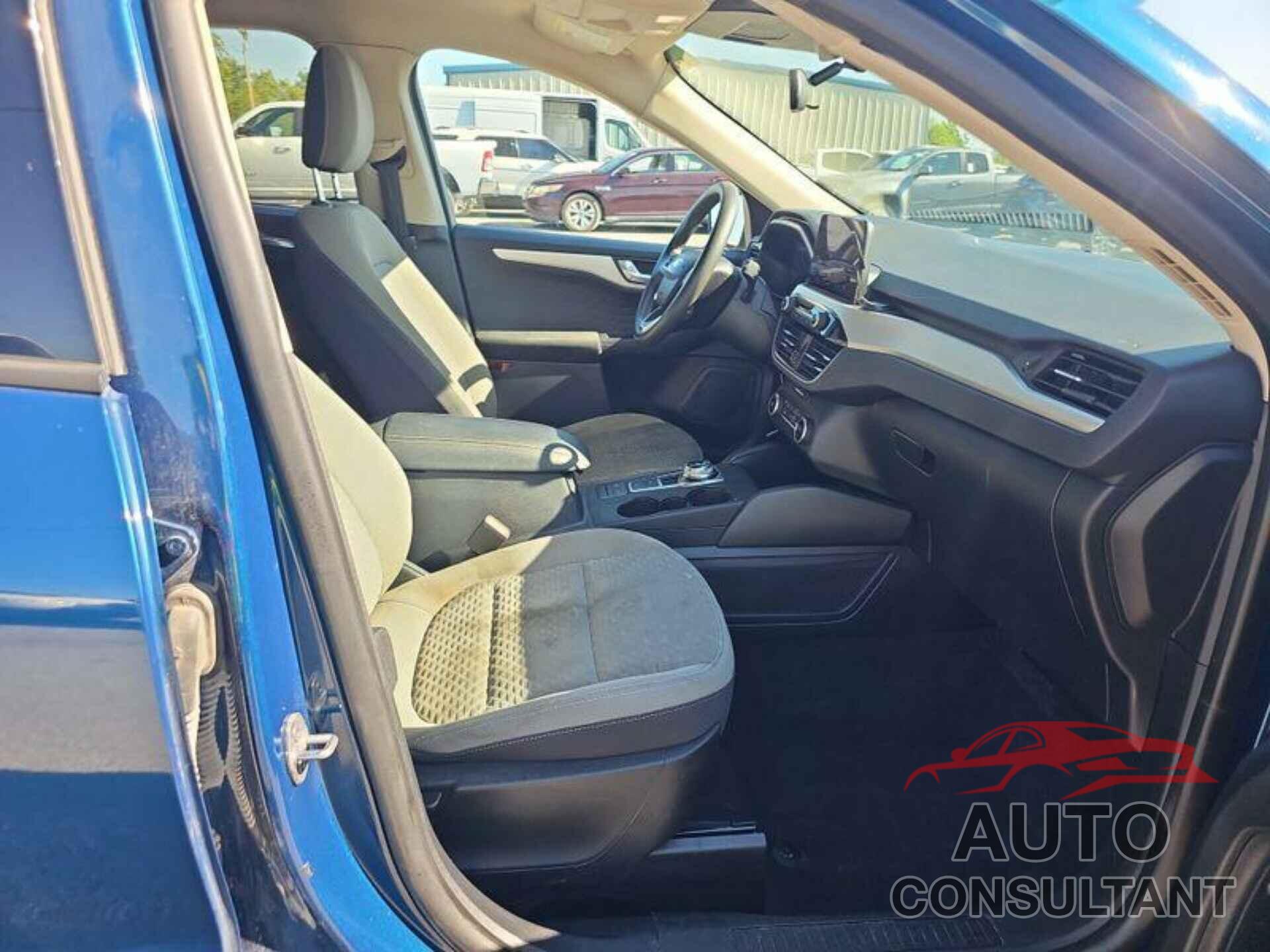 FORD ESCAPE 2020 - 1FMCU0G61LUB19082