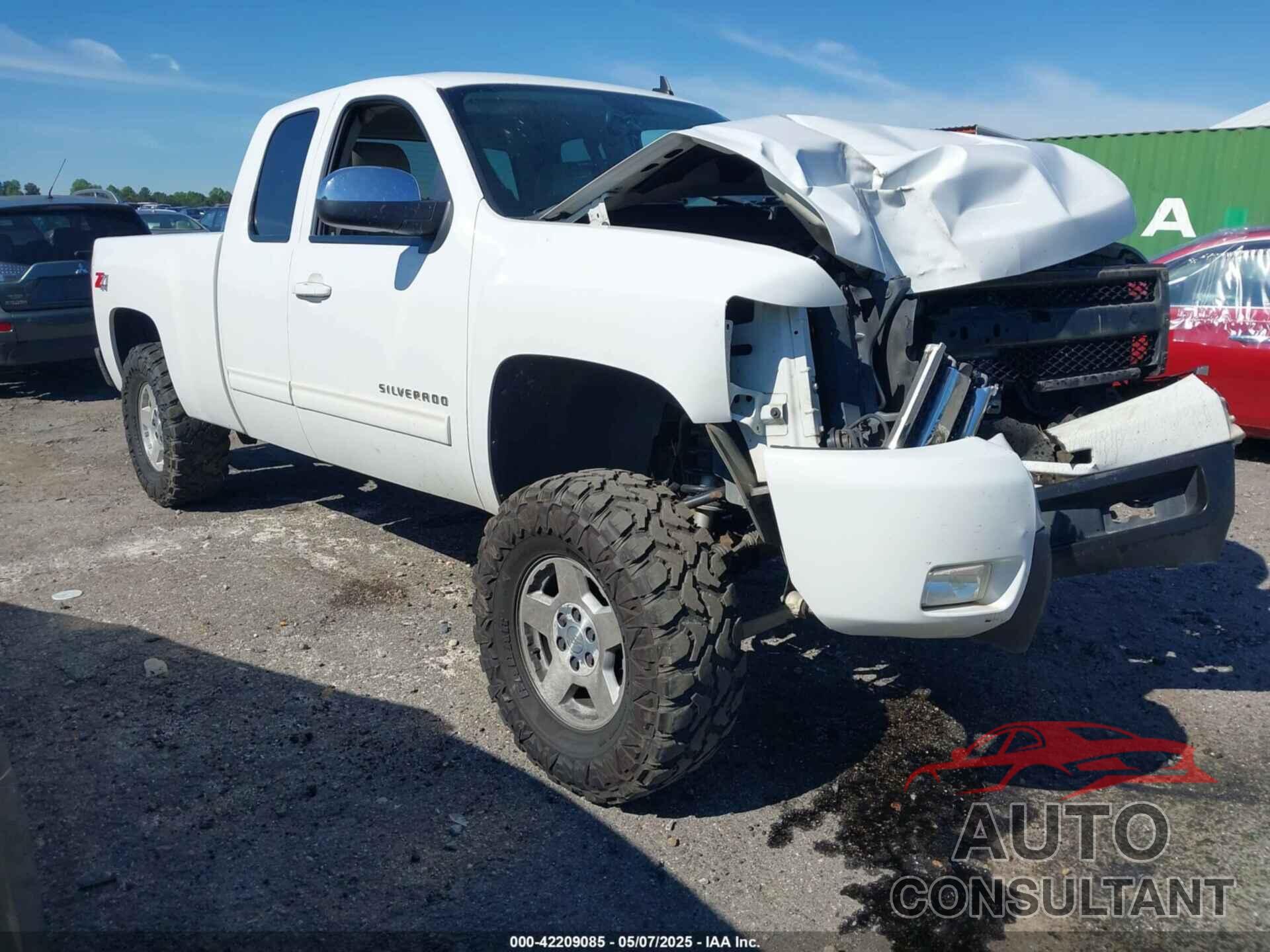 CHEVROLET SILVERADO 1500 2011 - 1GCRKTE33BZ445904