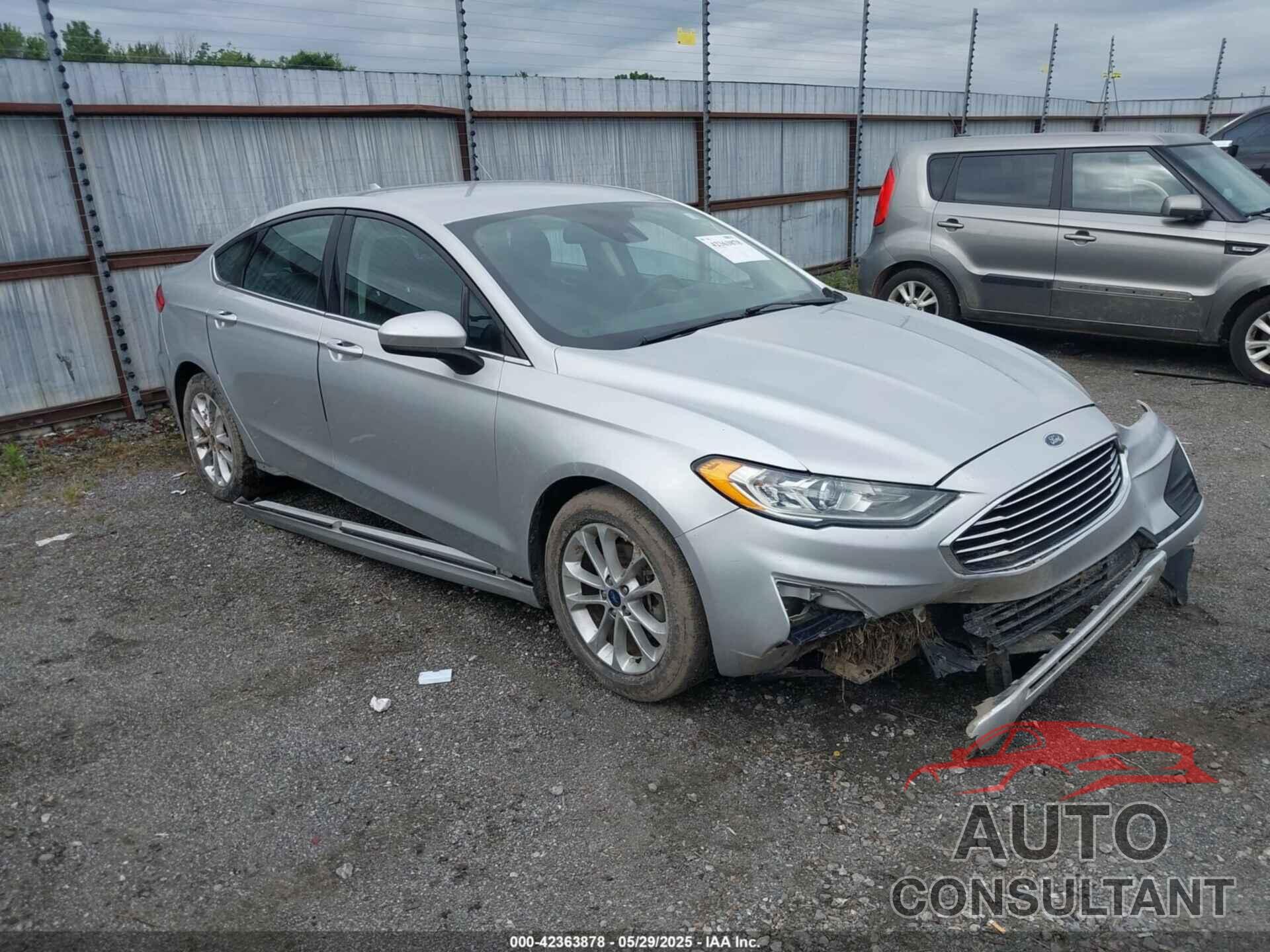 FORD FUSION 2019 - 3FA6P0H77KR136528