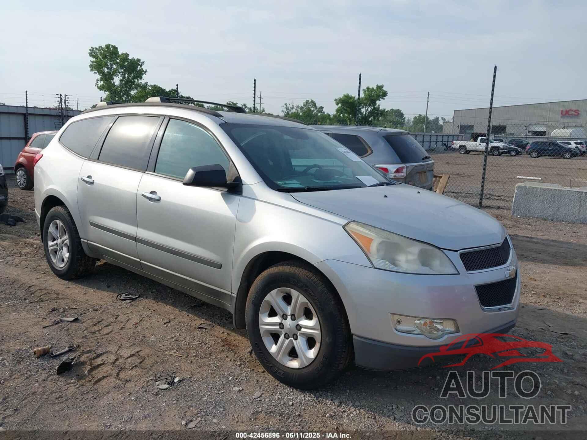 CHEVROLET TRAVERSE 2011 - 1GNKVFEDXBJ405280