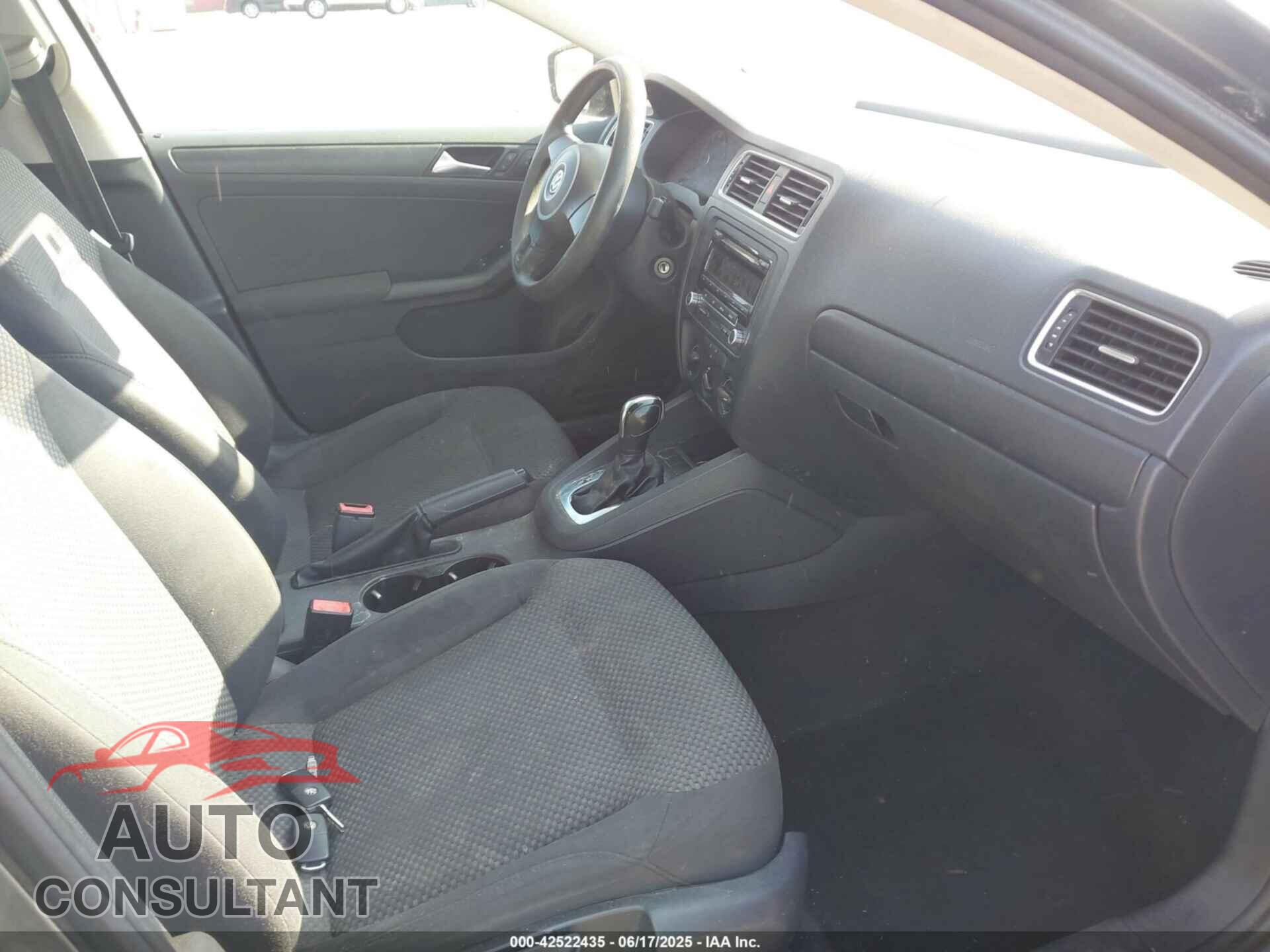 VOLKSWAGEN JETTA 2012 - 3VW2K7AJ3CM367461